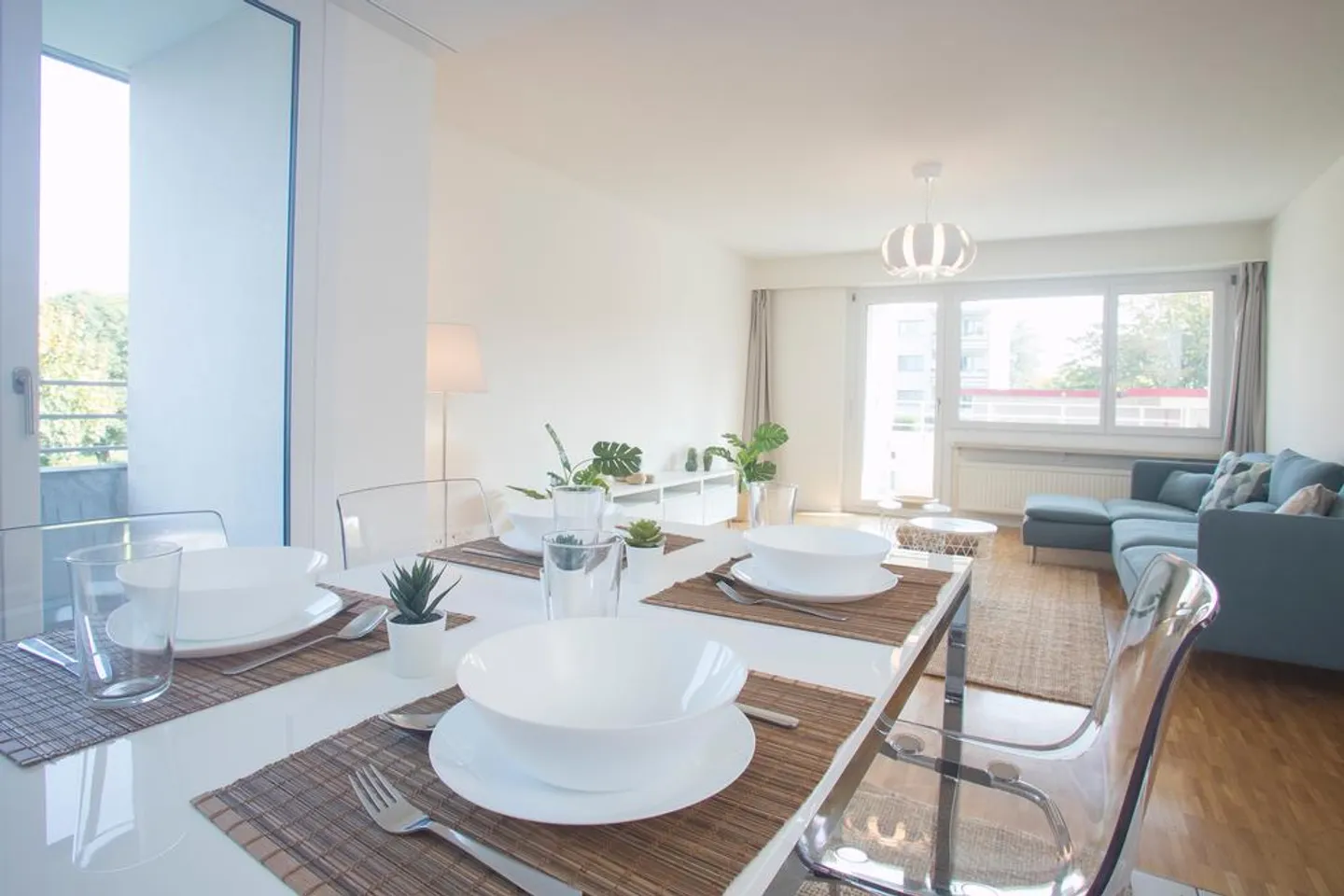 4.5-room apartment with great views - Photo 3 of 9