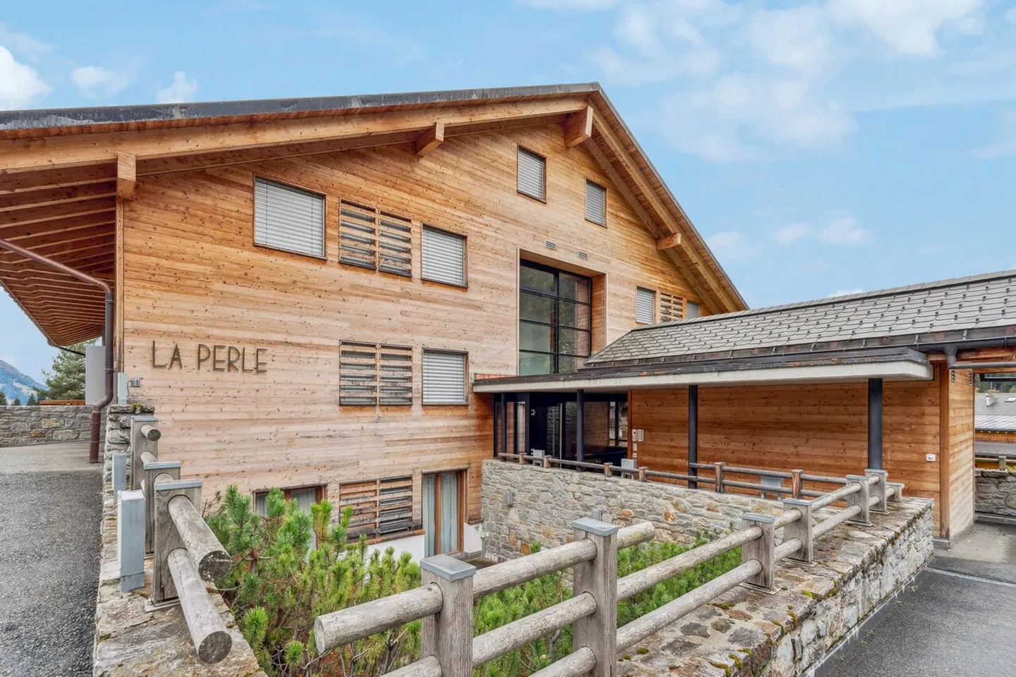 Appartamento in vendita - Foto 2 di 27