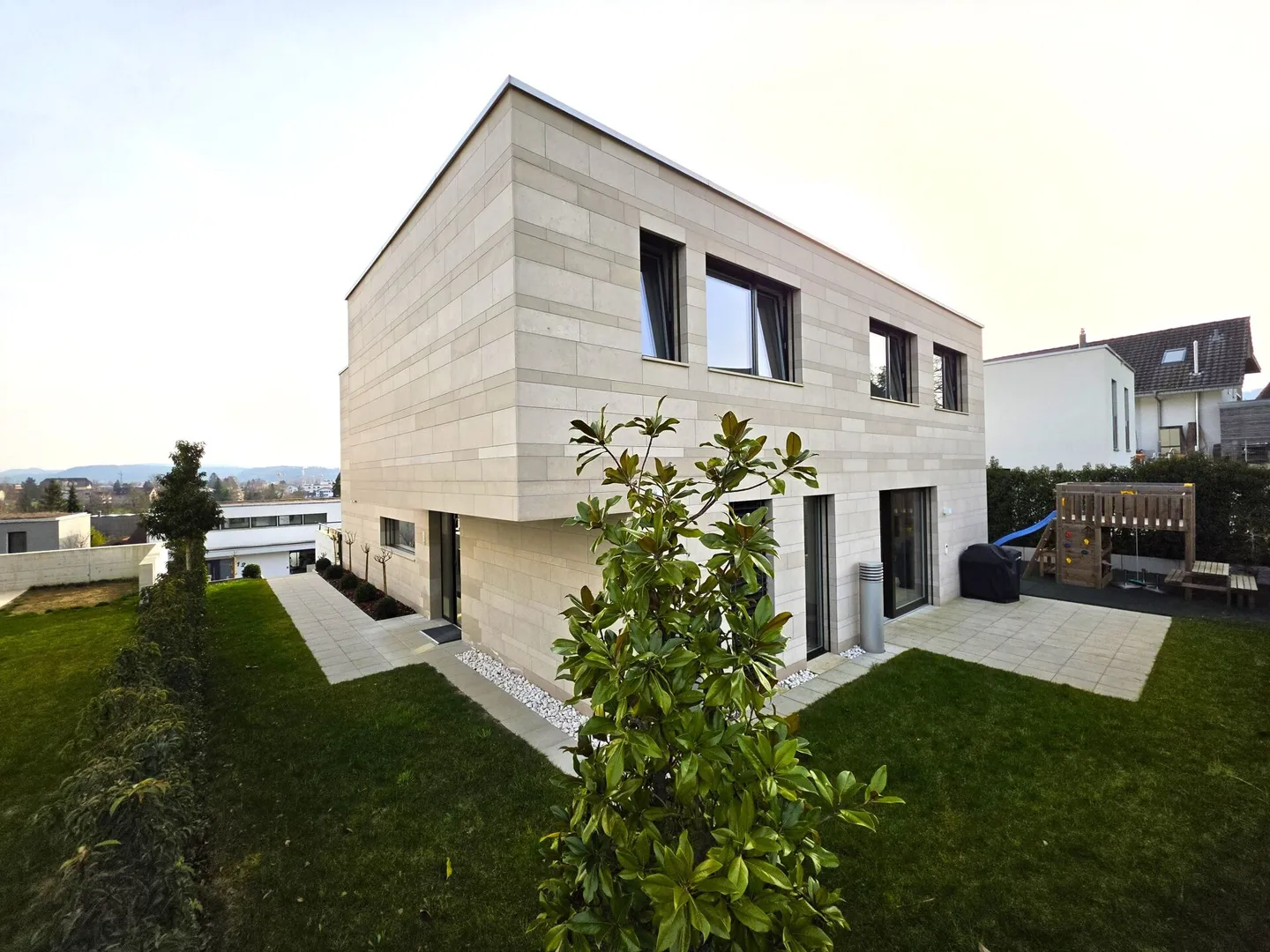 Villa de Luxe avec Vue sur les Alpes - Photo 4 sur 23