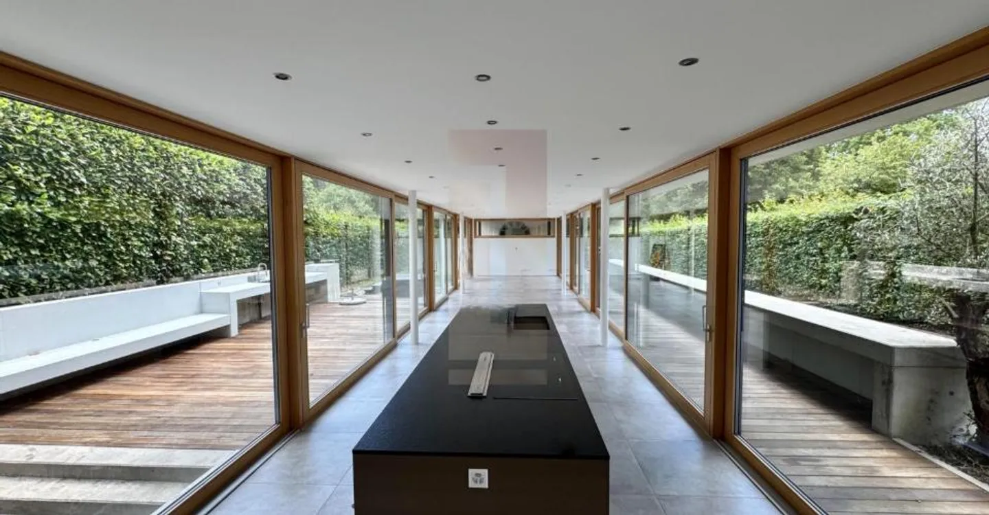 Schöne zeitgenössische Villa im Herzen der Genfer Landschaft - Foto 4 von 12
