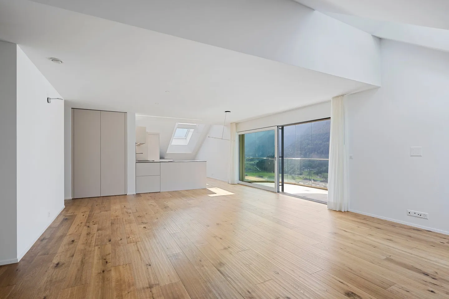 Stylish Duplex with Mountain View - Photo 3 of 13