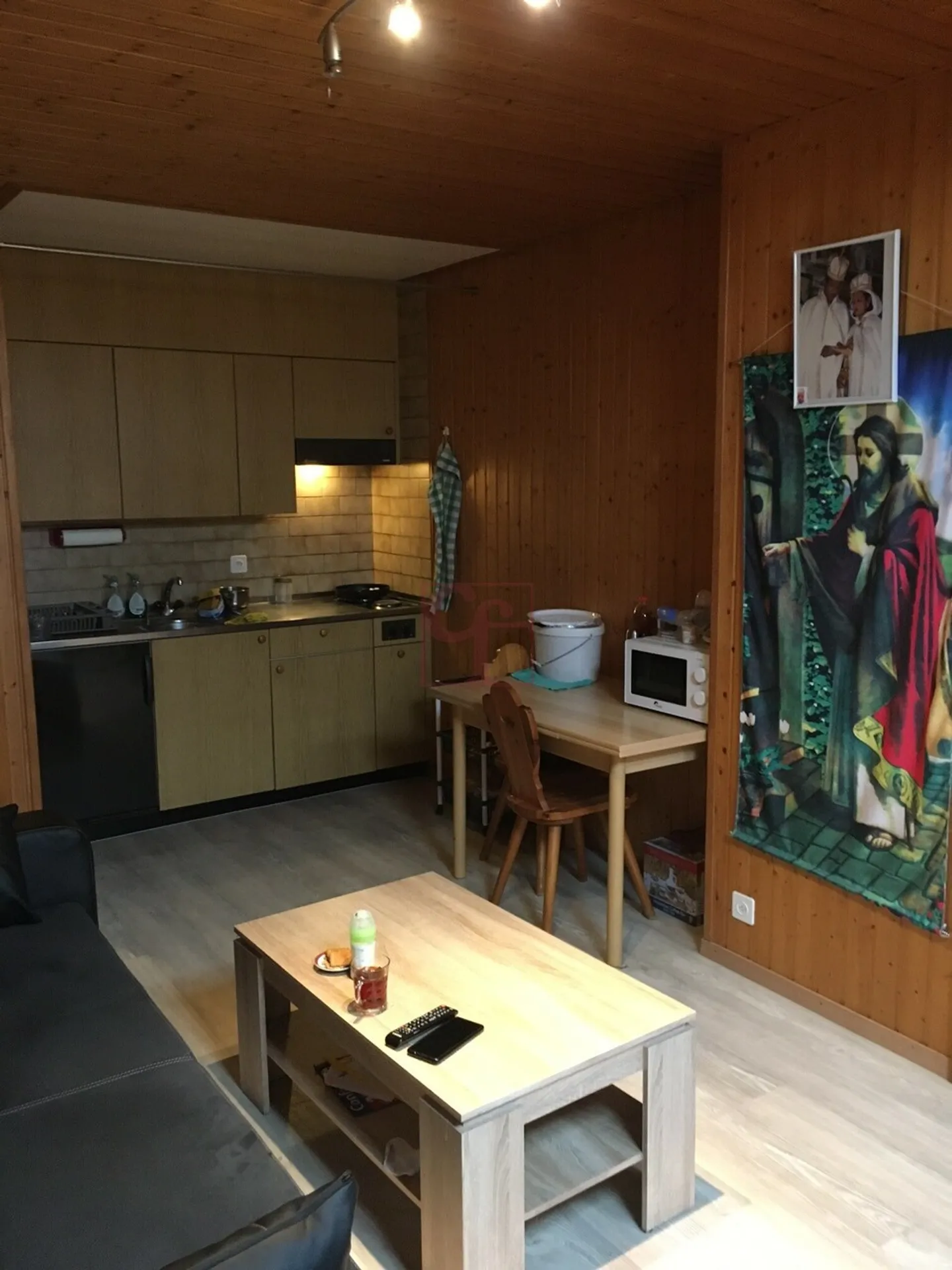 For rent Large studio - Photo 3 of 4