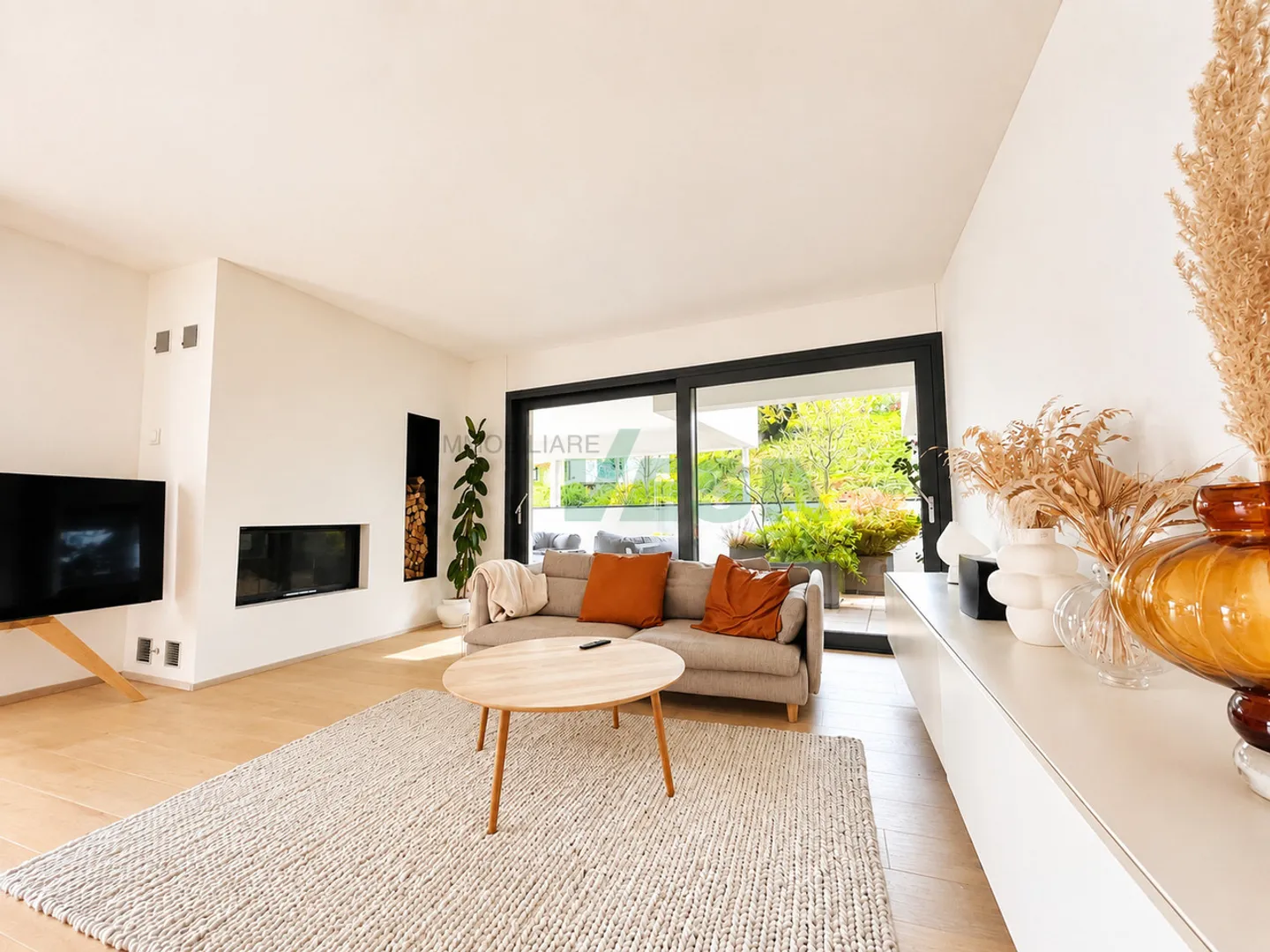 Elegante attico con vista lago - Foto 2 di 11