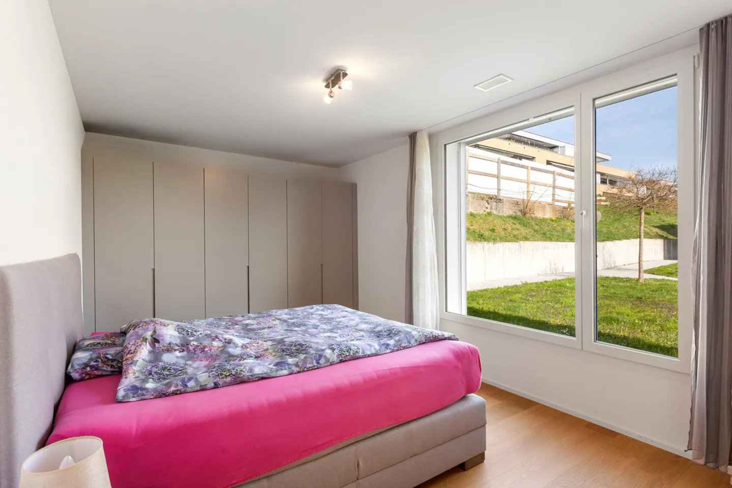 Modern and Comfortable Living with Spacious Garden - Photo 3 of 6