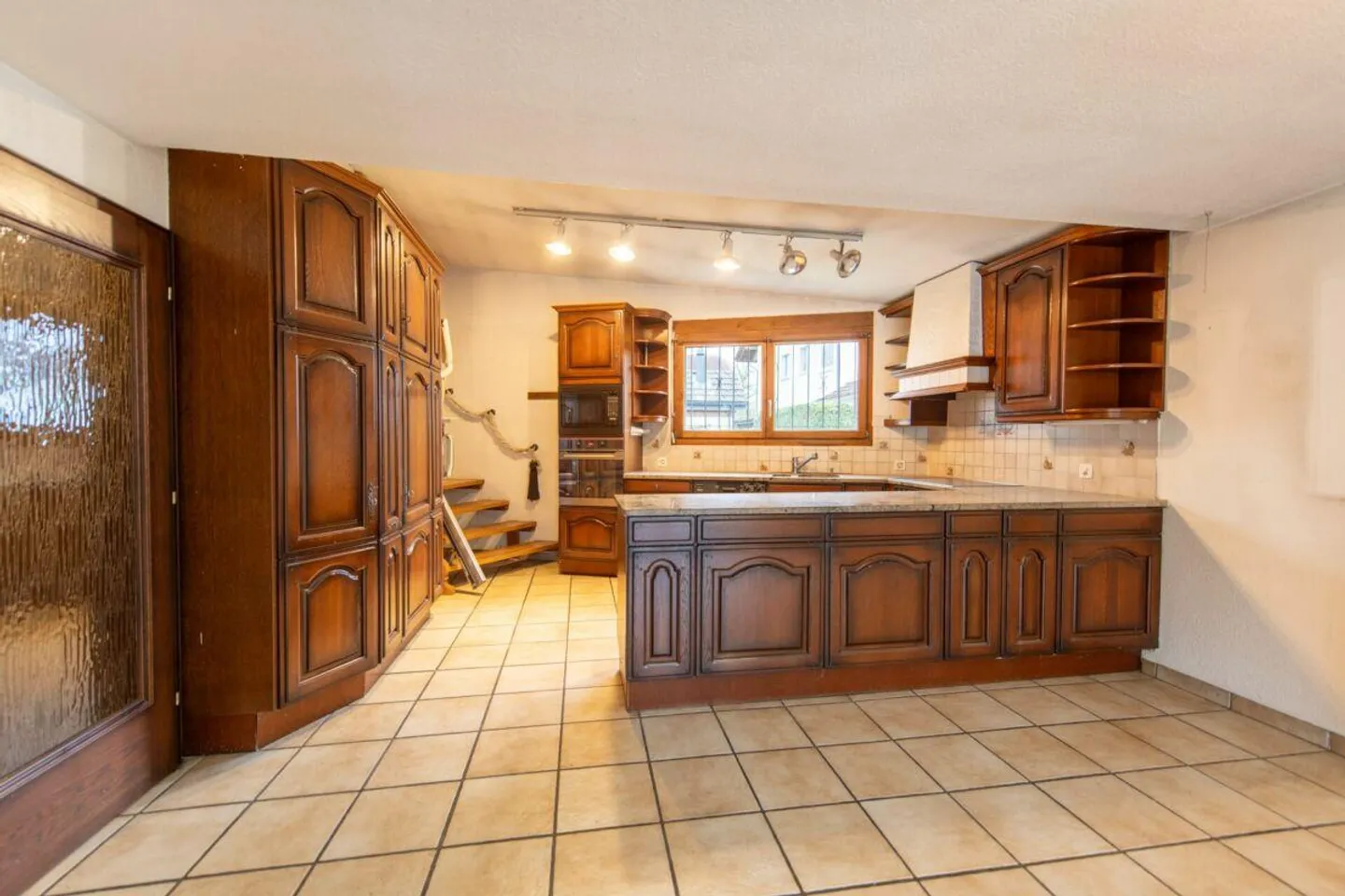 Votre refuge avec jardin d'hiver, étang et dépendance polyvalente - Photo 2 sur 29