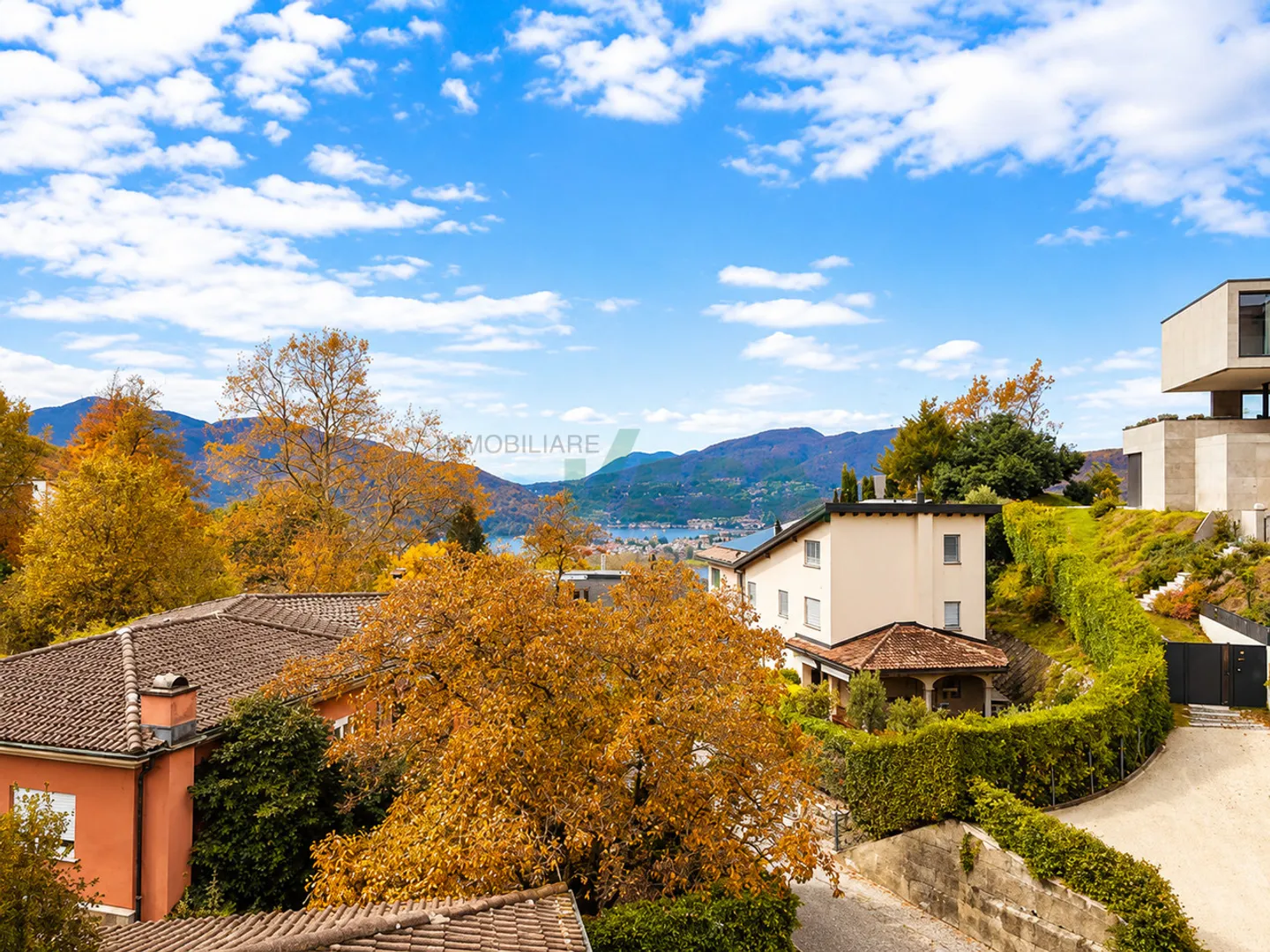 Elegante attico con vista lago - Foto 6 di 11