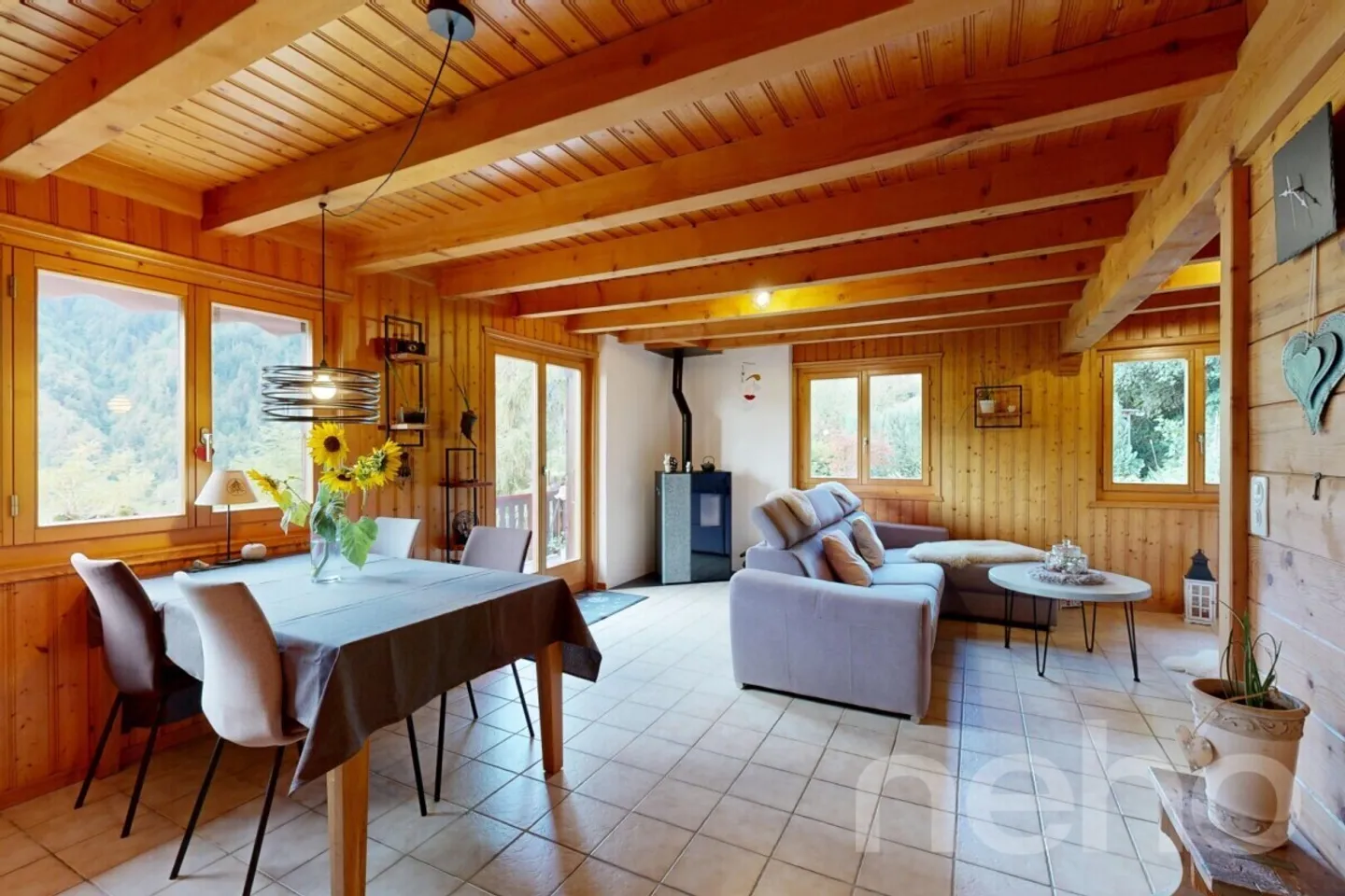 Exklusiv: Chalet mit 3 Schlafzimmern und atemberaubendem Blick - Foto 4 von 12