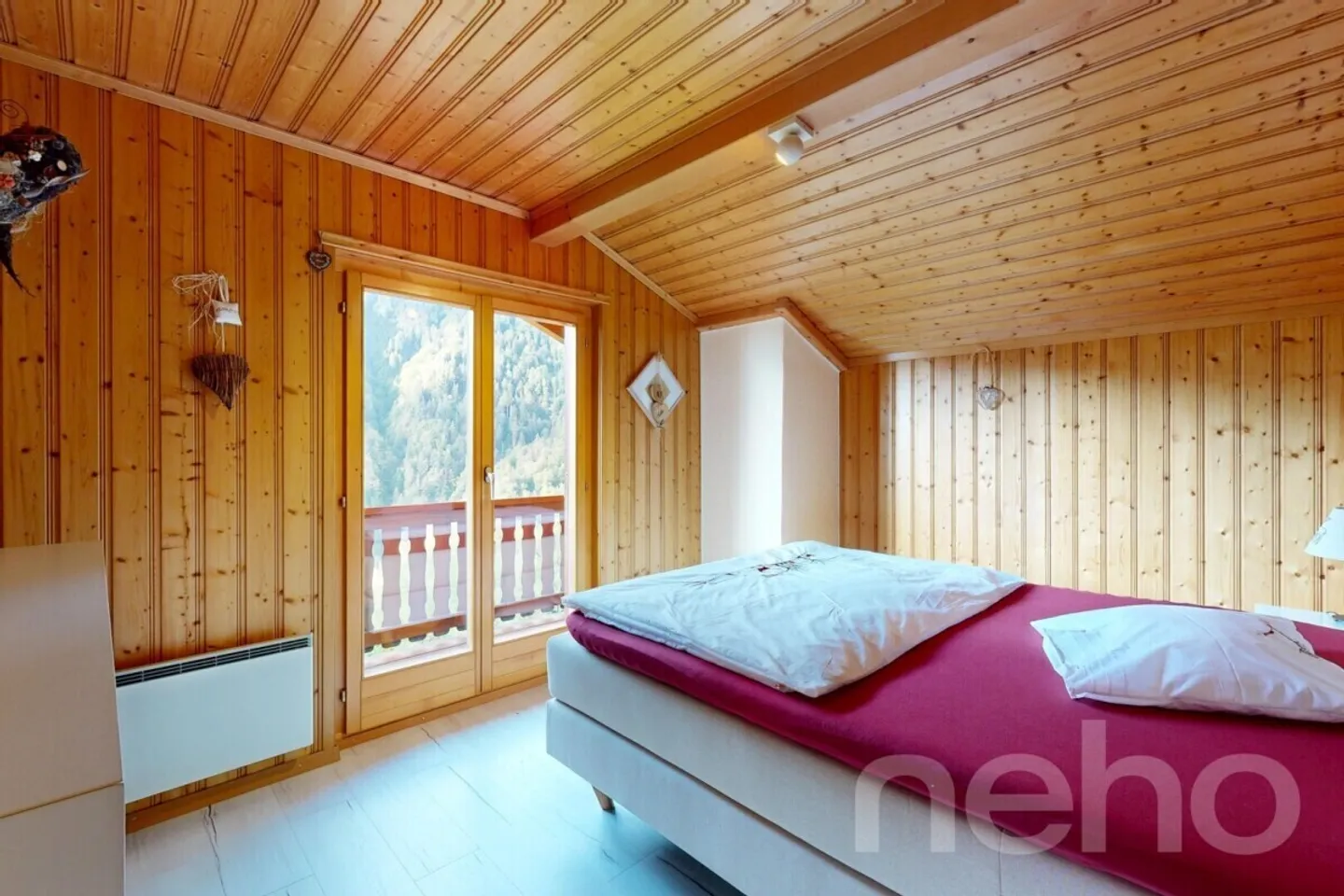 Exklusiv: Chalet mit 3 Schlafzimmern und atemberaubendem Blick - Foto 9 von 12