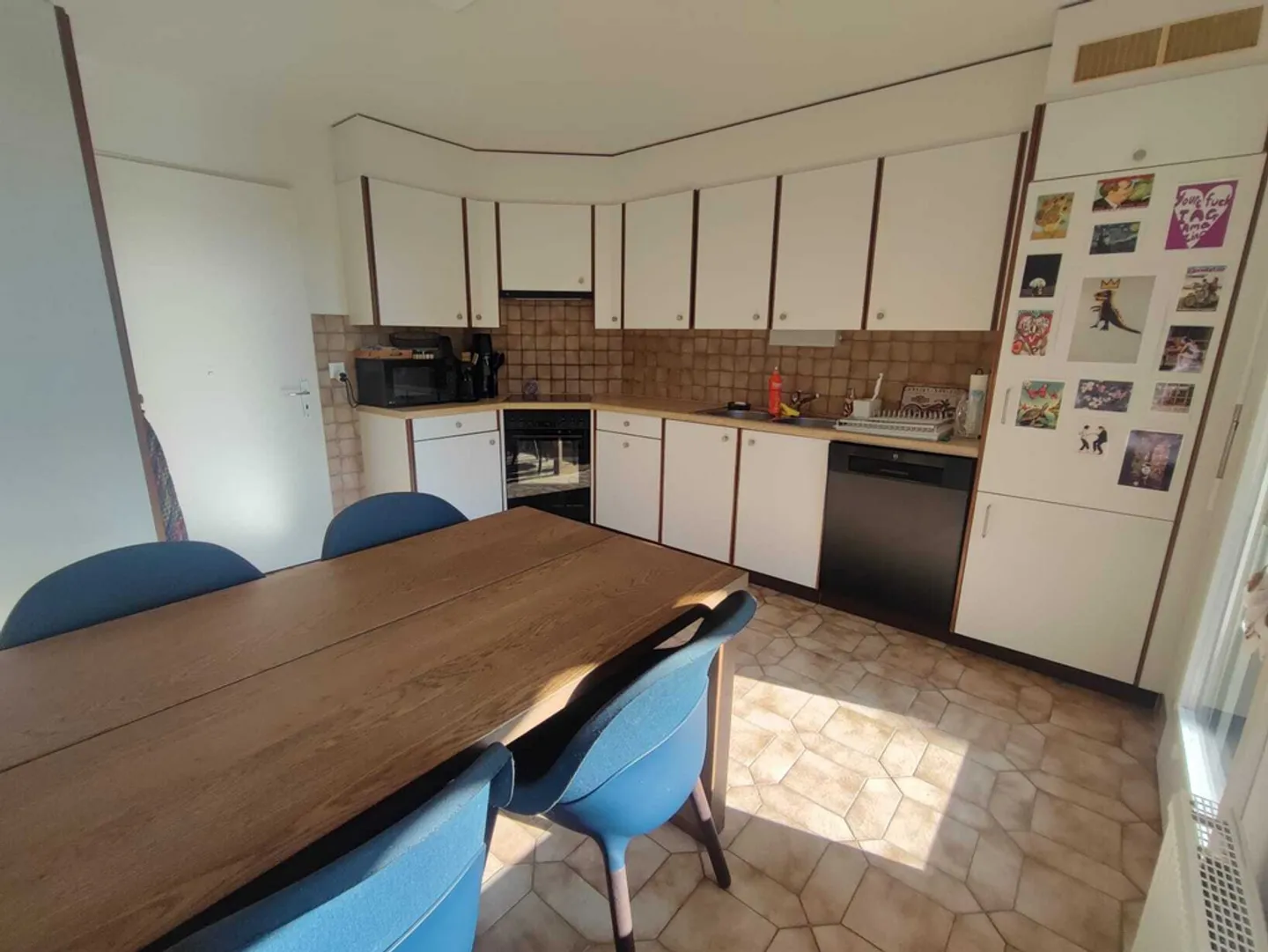 Geräumige und helle Wohnung - Foto 4 von 10