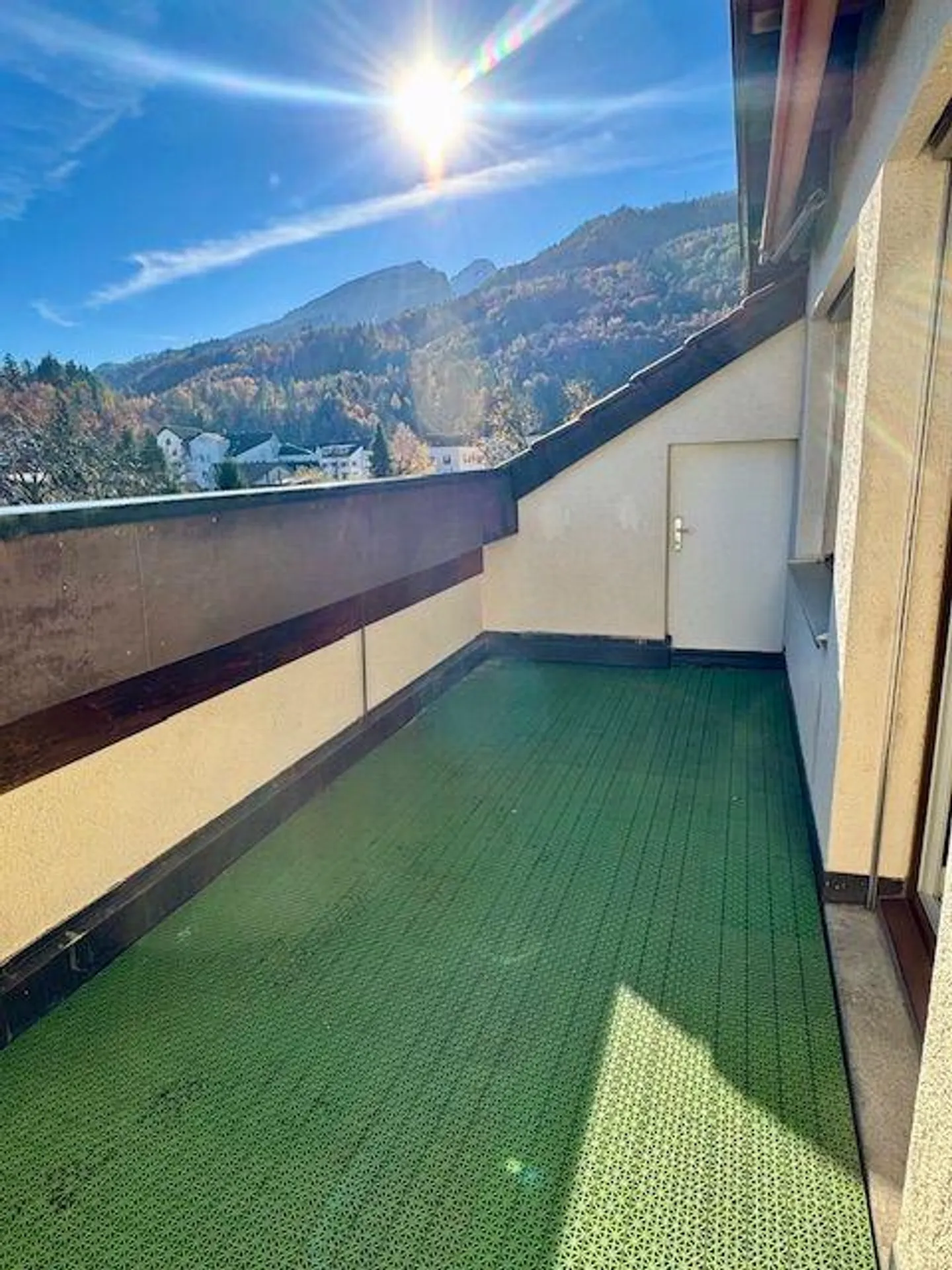 Bella, soleggiata mansarda 3.5 locali - Foto 3 di 11