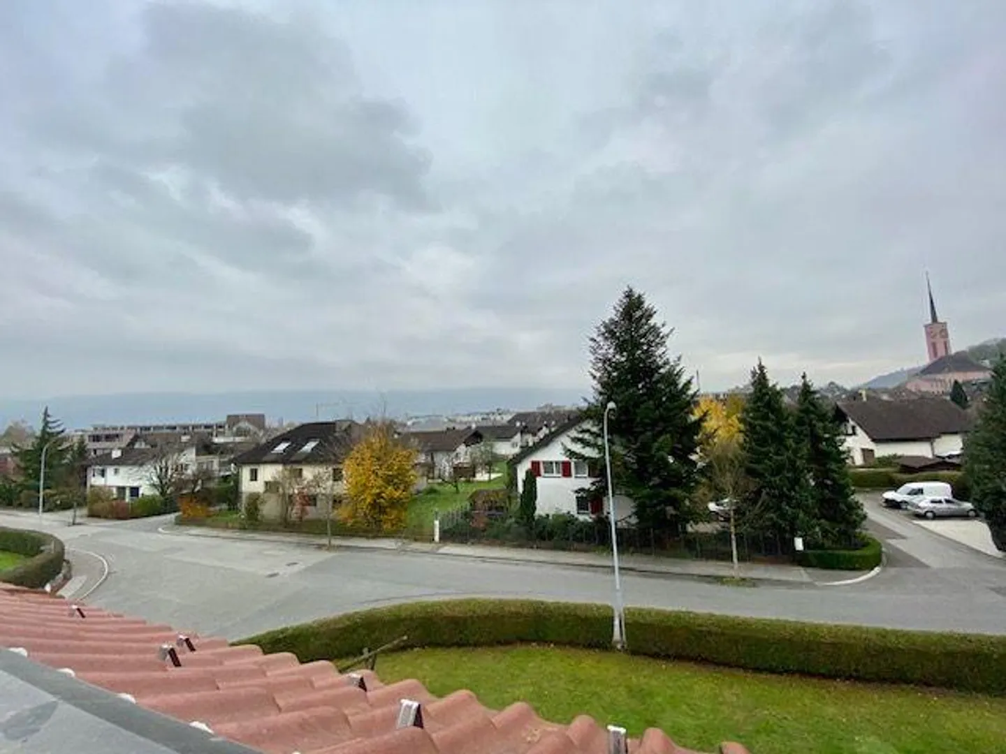 Bella, soleggiata mansarda 3.5 locali - Foto 4 di 11