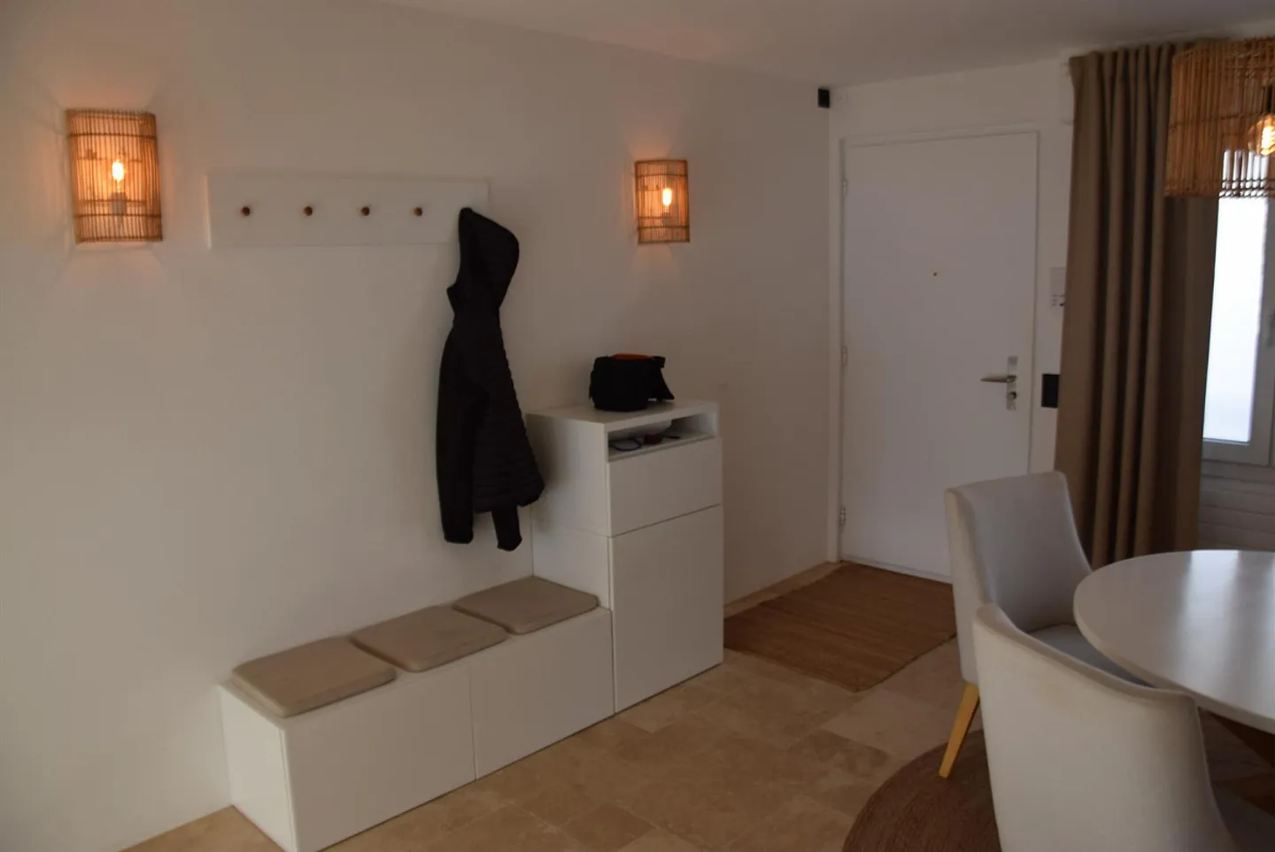 Furnished Bijou in Mediterranean Style - Photo 2 of 6