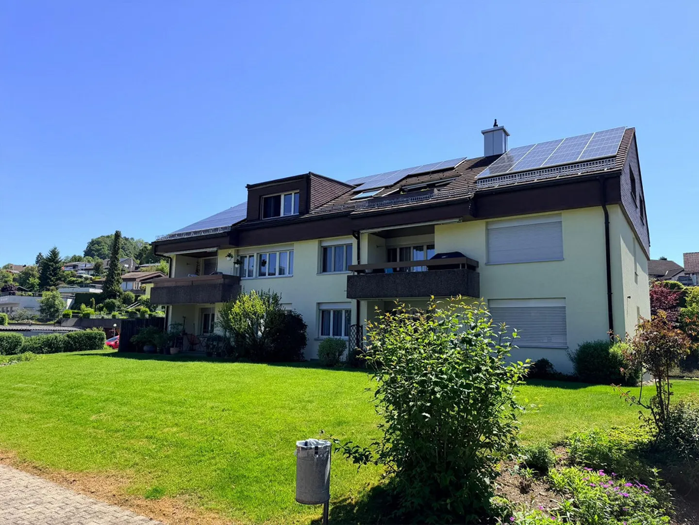 Geräumige Wohnung in grüner Lage - Foto 2 von 9