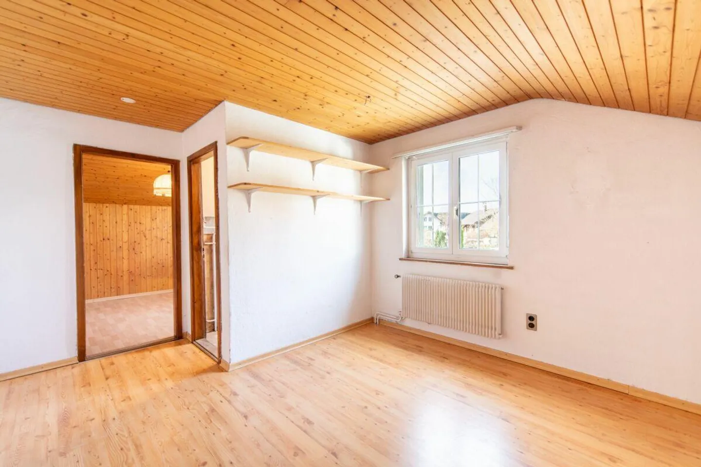 Votre refuge avec jardin d'hiver, étang et dépendance polyvalente - Photo 15 sur 29