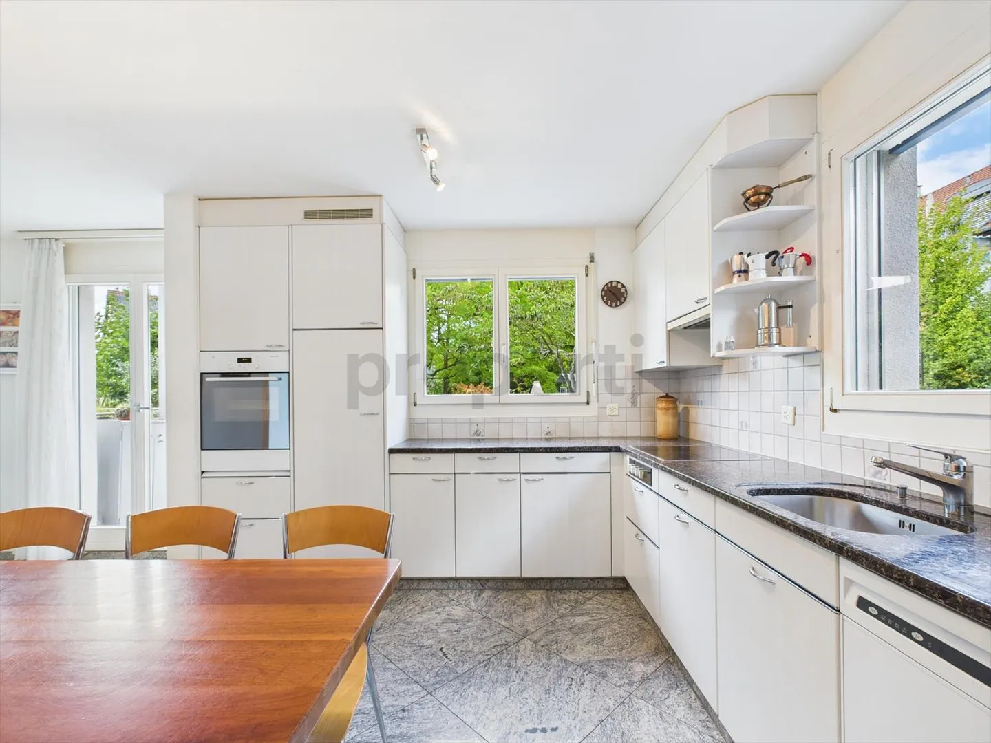 Casa a schiera di 8,5 vani - Foto 2 di 13