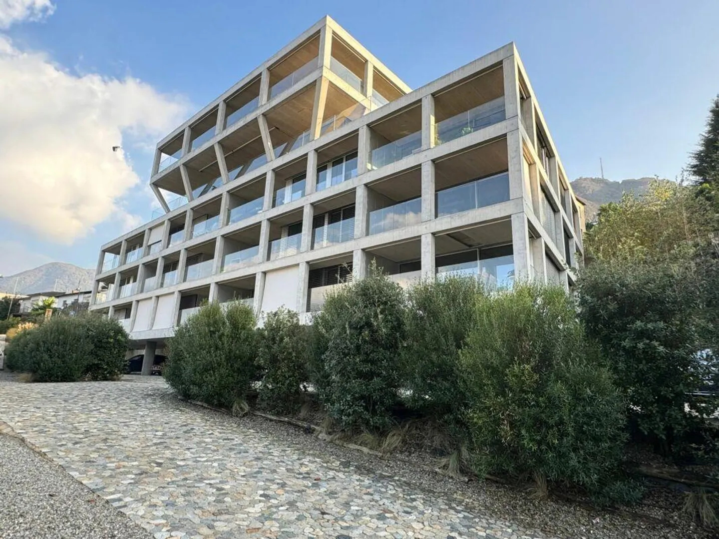 Appartement élégant et précieux de 3,5 pièces avec vue sur le lac - Photo 1 sur 9