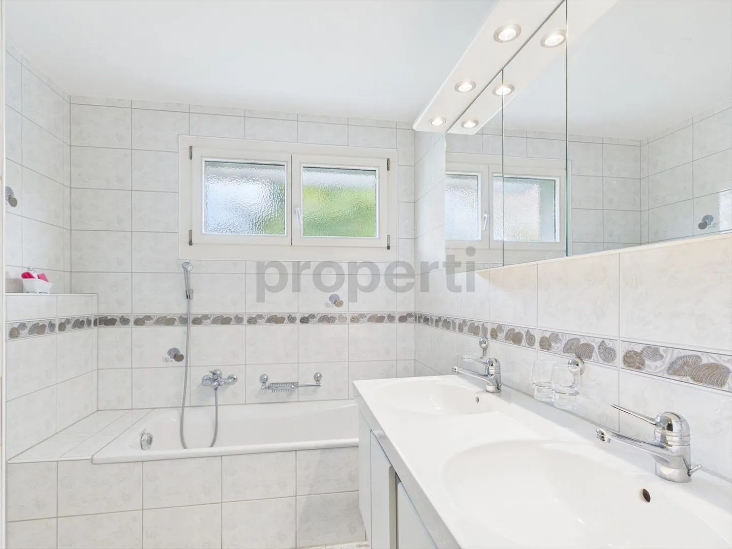 Casa a schiera di 8,5 vani - Foto 10 di 13