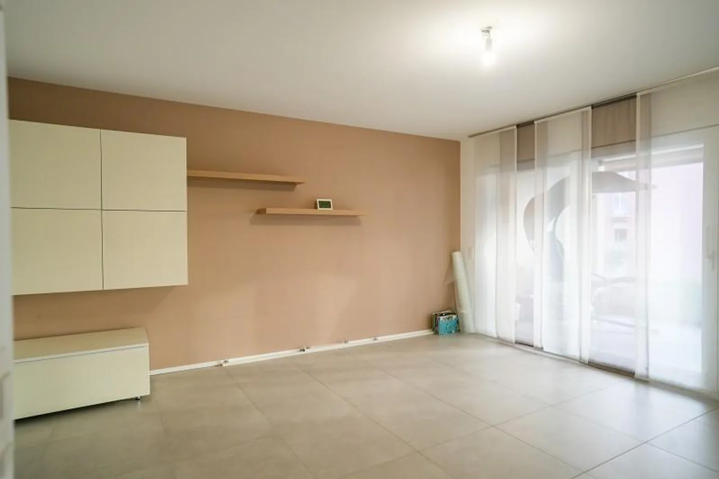 Appartement de 3 1/2 pièces au 1er étage dans un emplacement central - Photo 3 sur 20