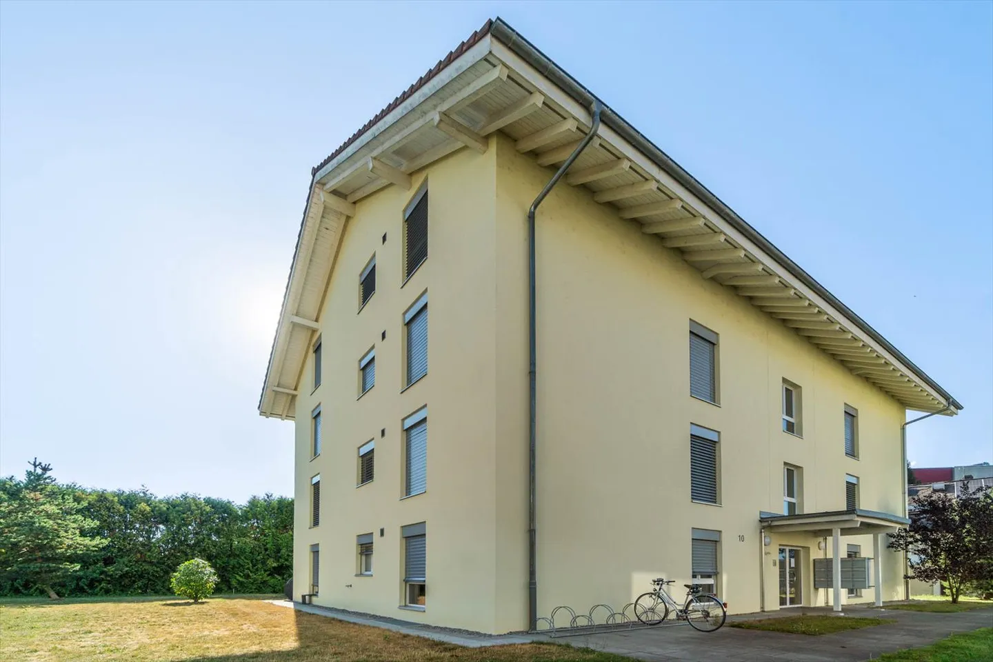 Vivre moderne, rural et pourtant central avec un espace de jardin - Photo 1 sur 10