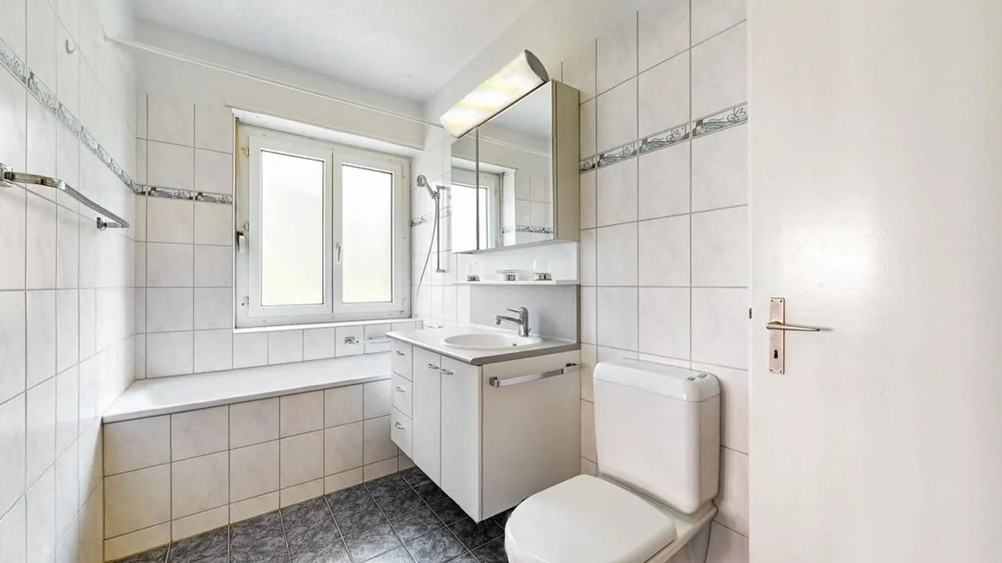 Appartamento Incantevole in Zona Tranquilla - Foto 3 di 6