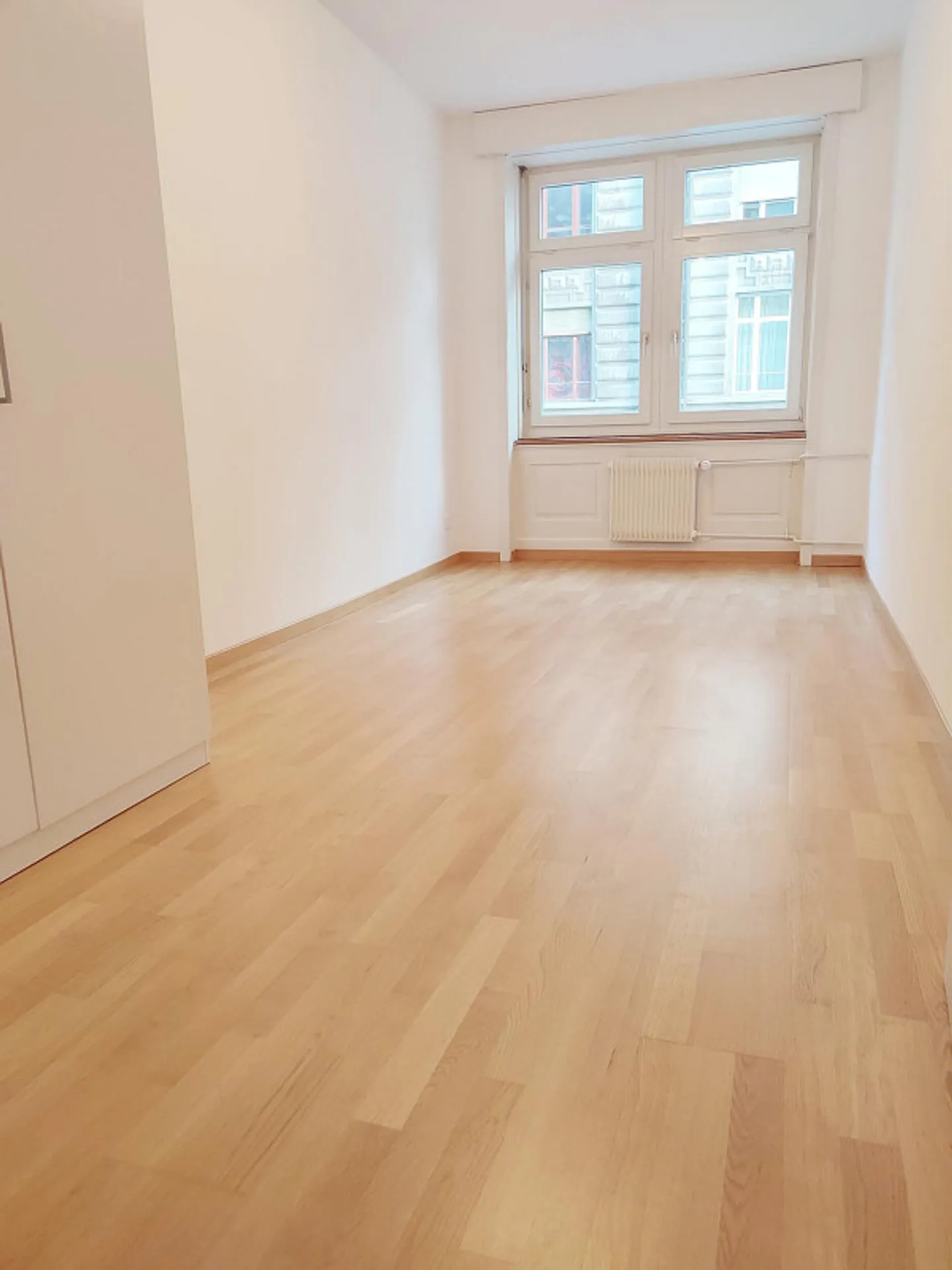 Près de la gare centrale de St-Gall, appartement ancien rénové et spacieux de 5.5 pièces avec balcon - Photo 7 sur 13
