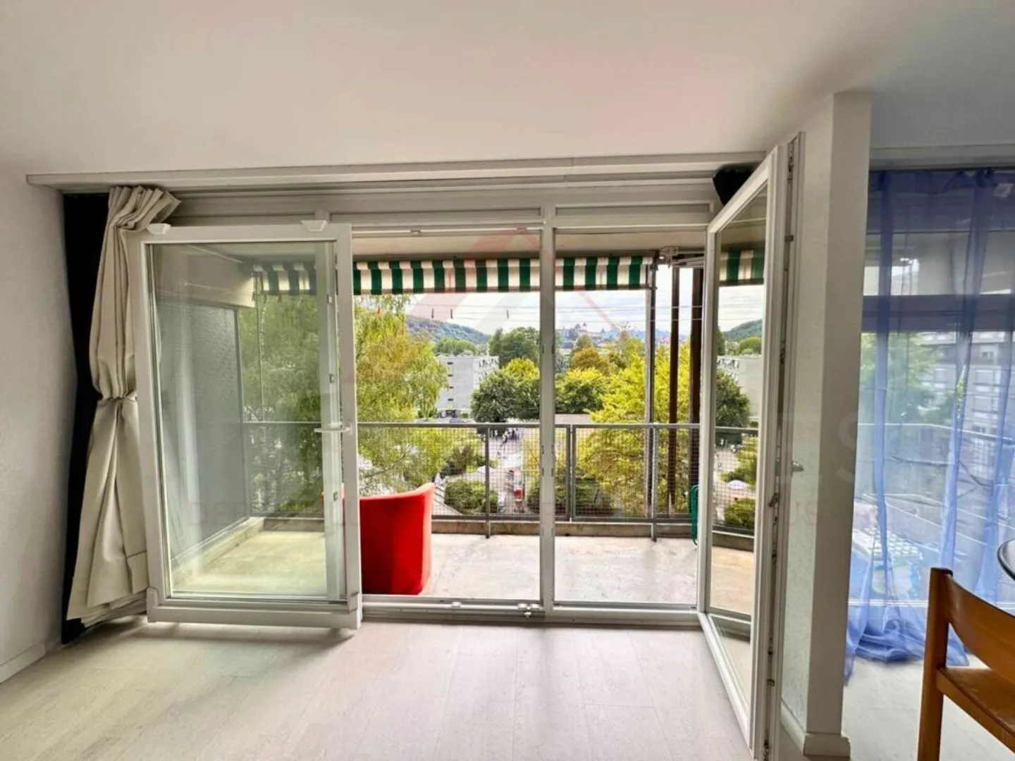 Appartamento 5.5 stanze ristrutturato - Foto 4 di 10