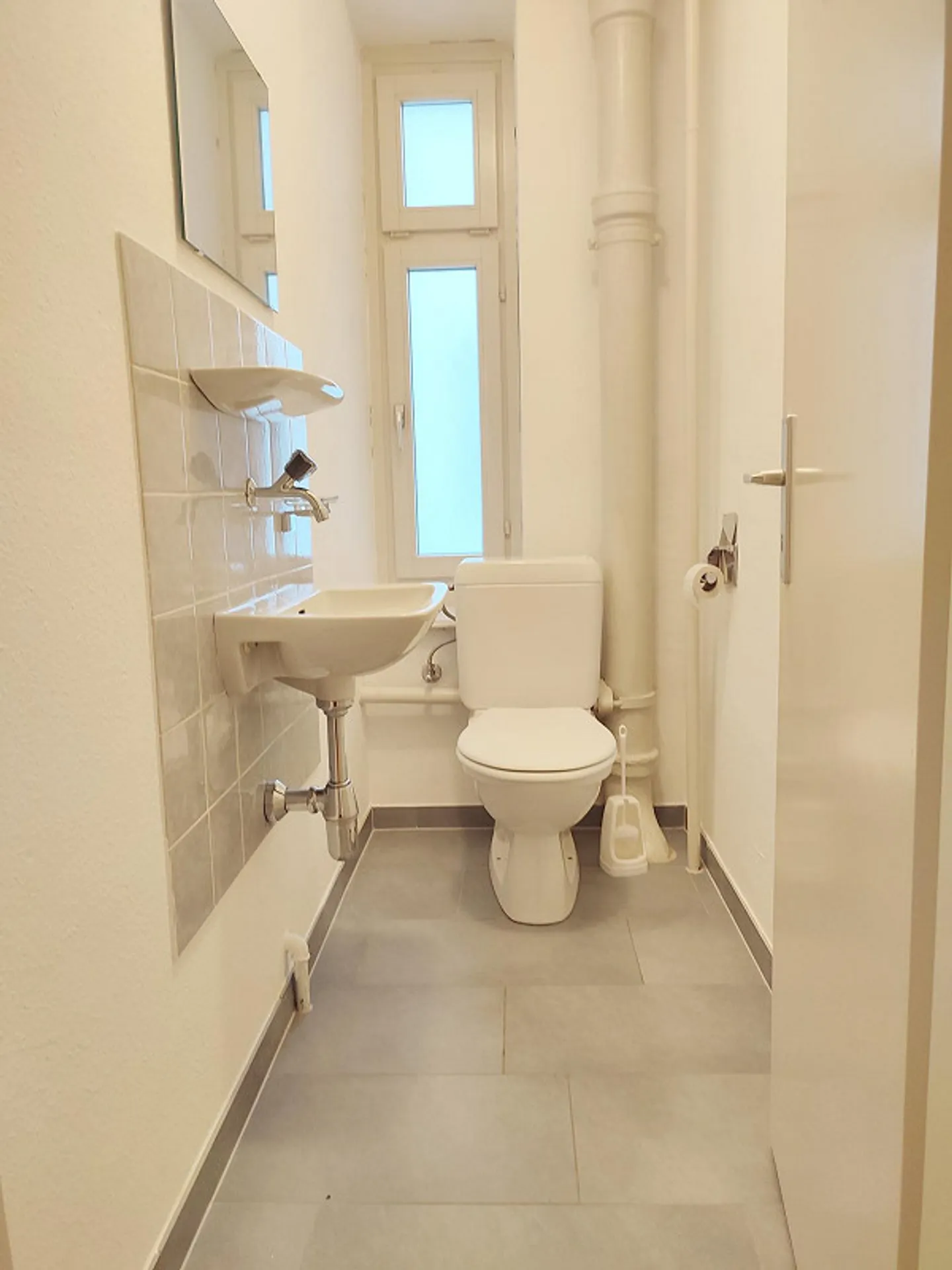 Près de la gare centrale de St-Gall, appartement ancien rénové et spacieux de 5.5 pièces avec balcon - Photo 12 sur 13