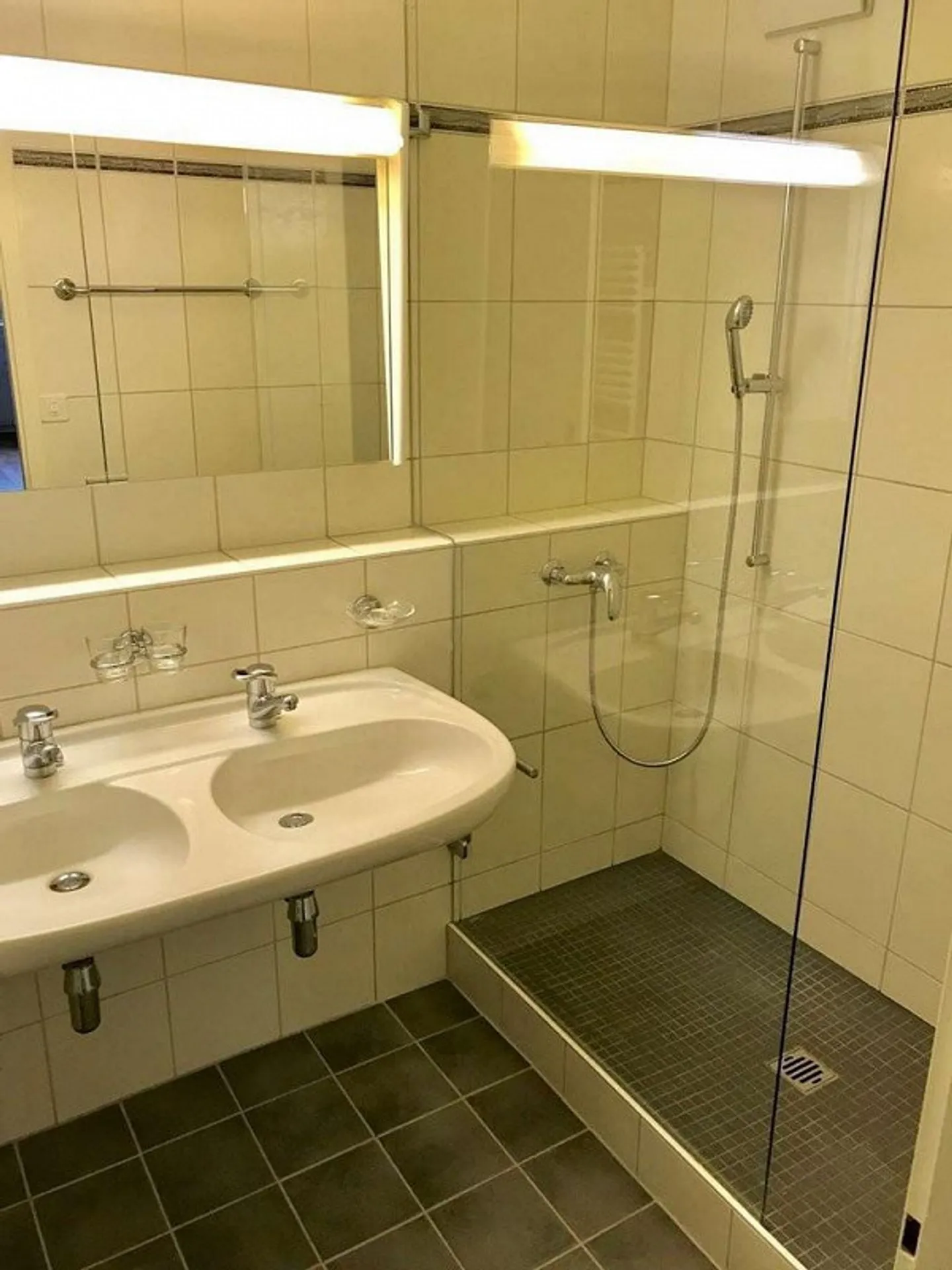 Appartement magnifique avec vue imprenable - Photo 7 sur 12