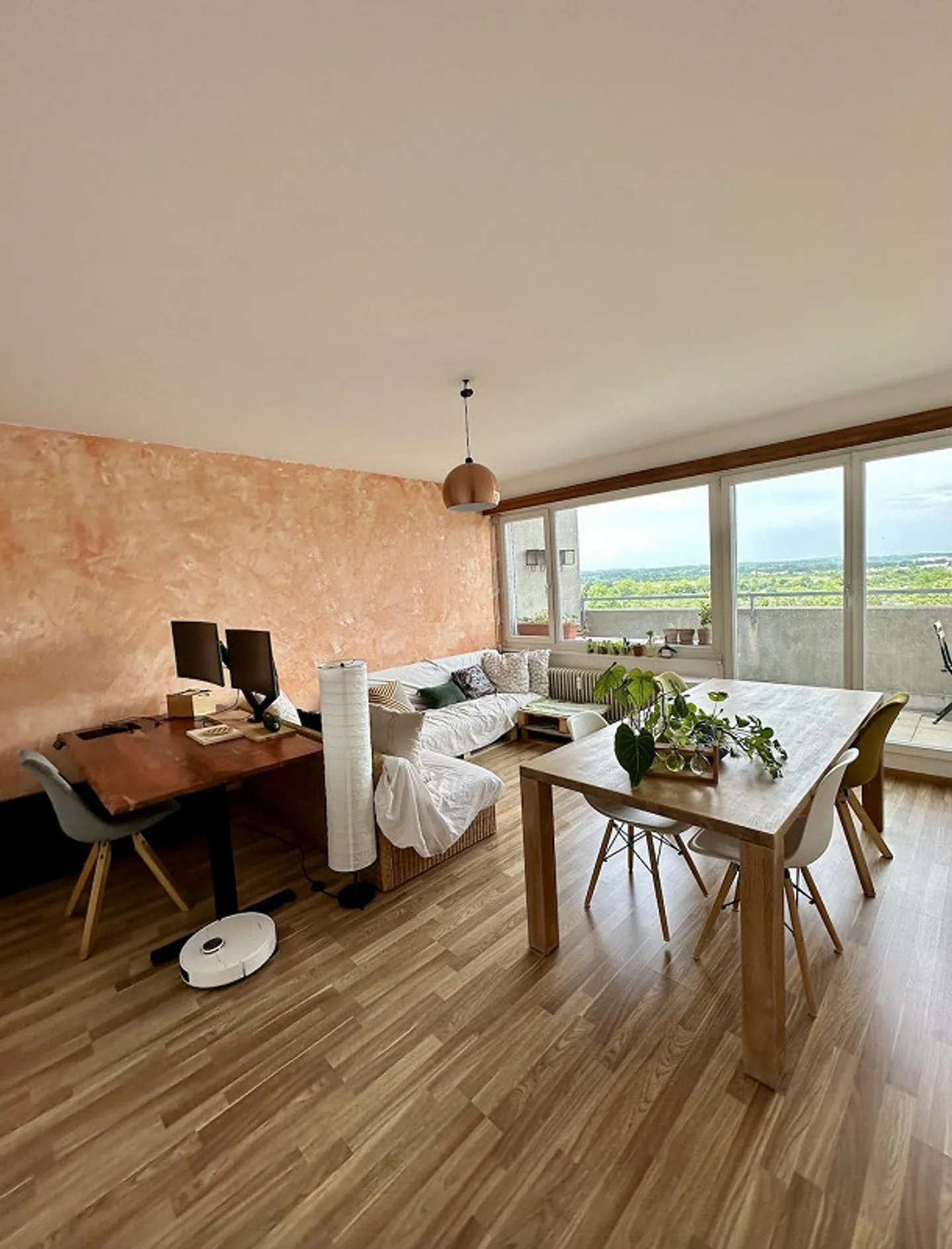 Charming Top Floor Apartment - Photo 1 of 8