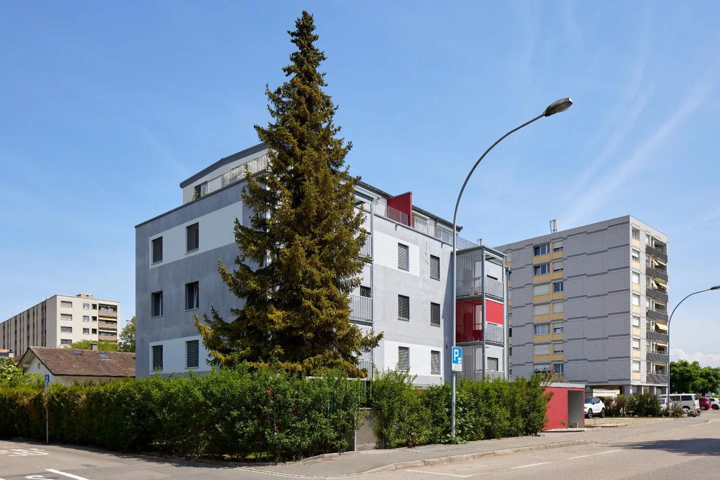 Appartement Charmant dans un Quartier Calme - Photo 2 sur 3