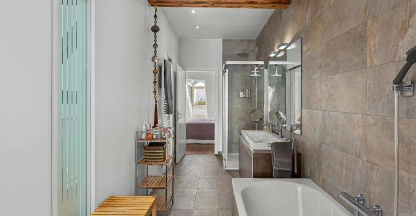 Maison de Village Rénovée - Photo 9 sur 13