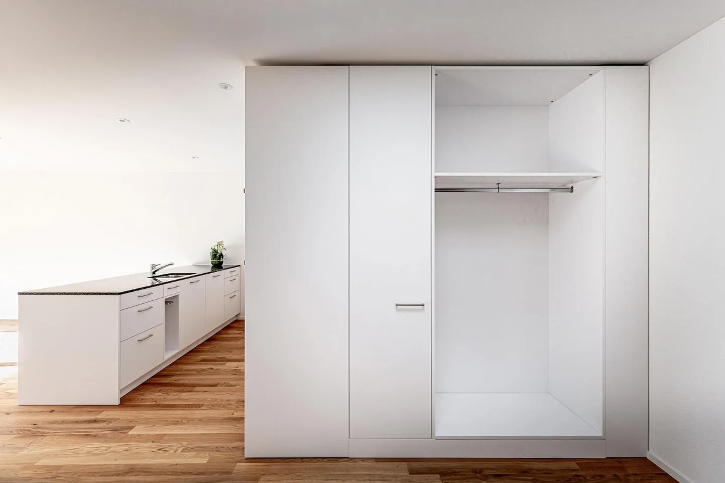Appartamento attraente di 2,5 stanze con finiture di alta qualità e posizione tranquilla - Foto 2 di 8