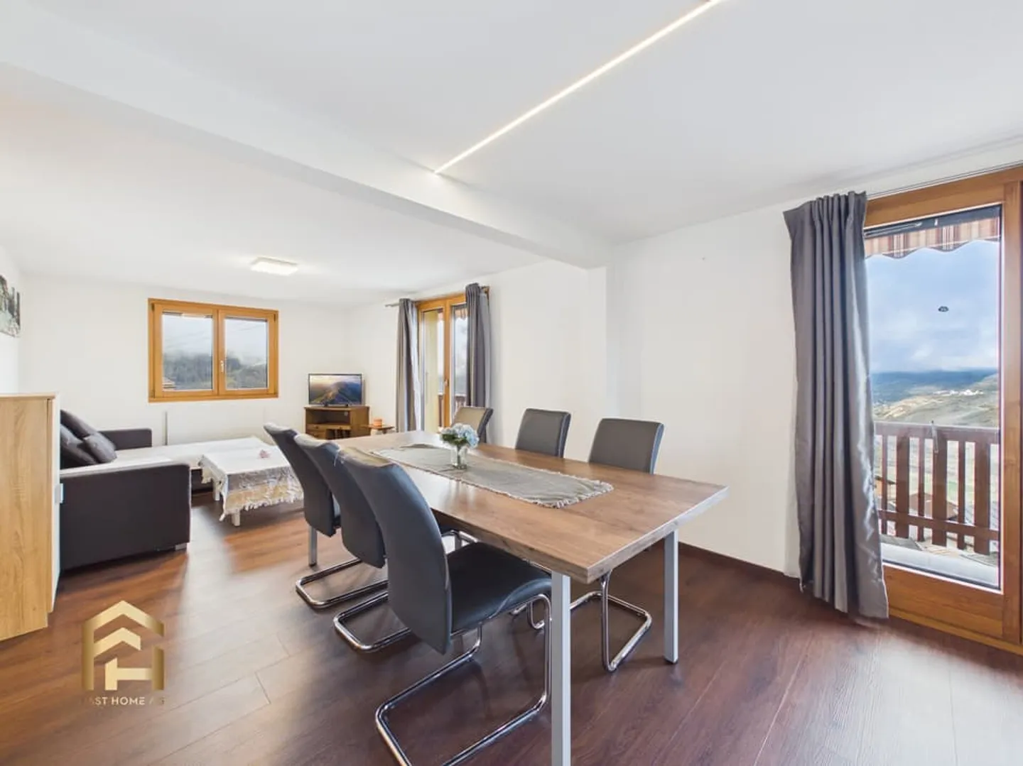 Sonnige 3.5-Zimmerwohnung mit Aussicht - Foto 1 von 13