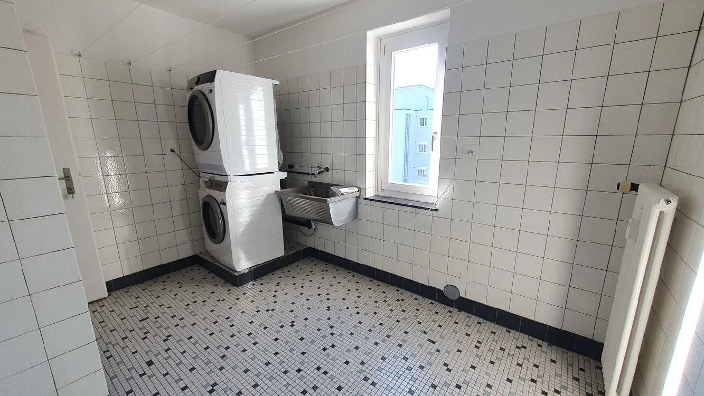 Attractive penthouse apartment in a central location - Photo 10 of 13