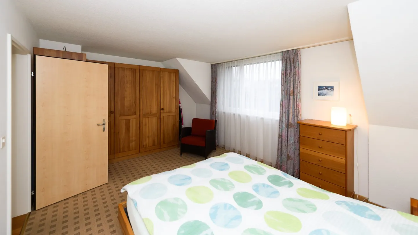 Plenty of space for you and your family - well-kept semi-detached house on the edge of the building zone - Photo 7 of 9