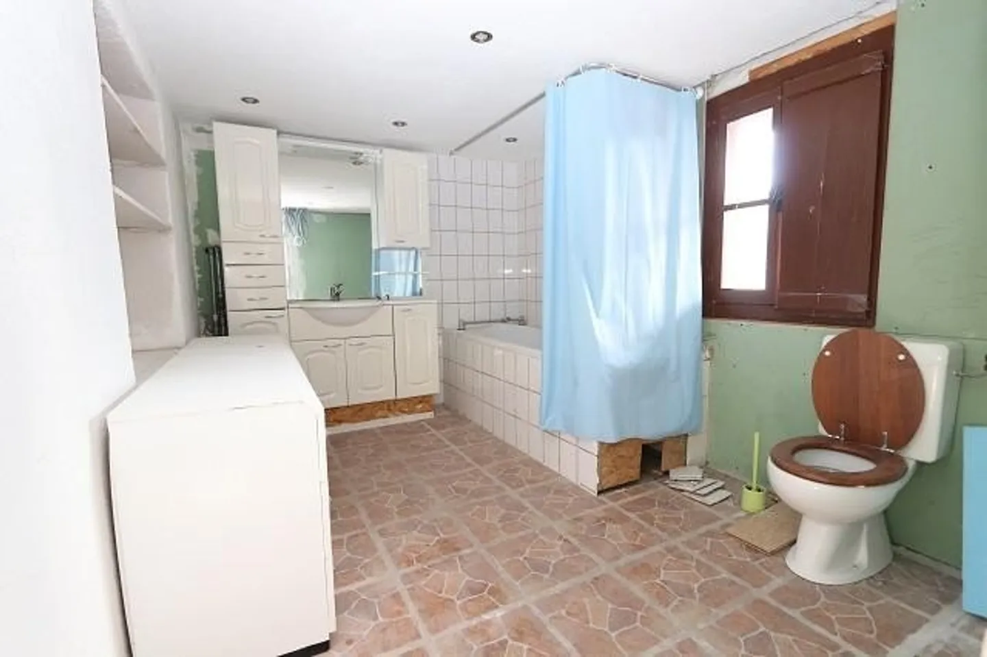 Casa di 5 locali nel nucleo da ristrutturare - Foto 16 di 19