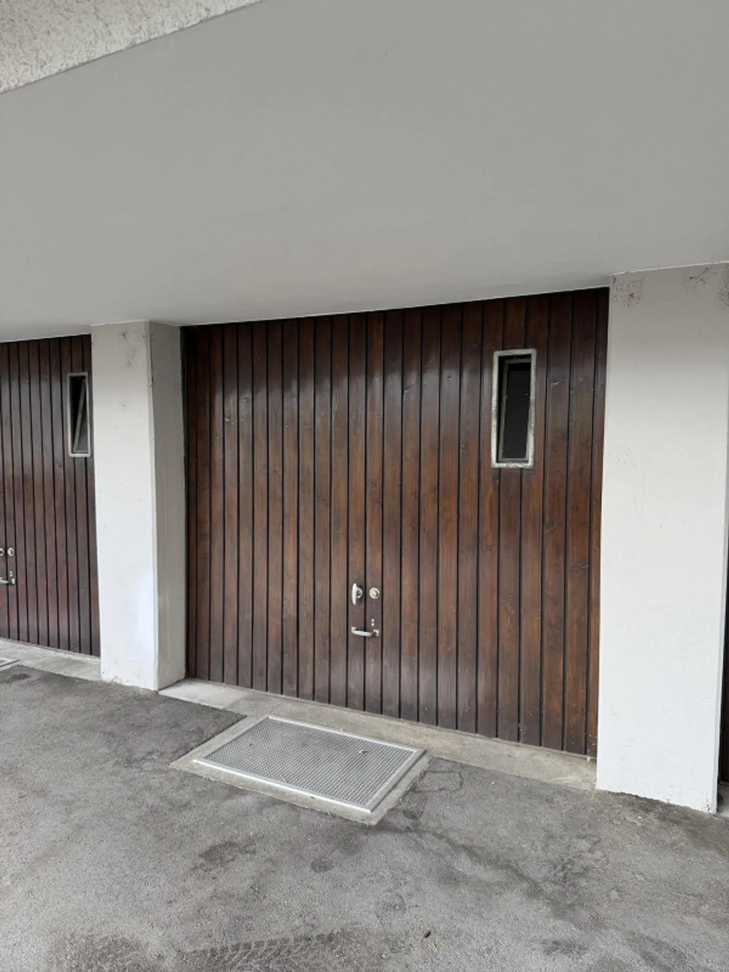 Ne laissez pas votre voiture sous la pluie ! - Photo 1 sur 2