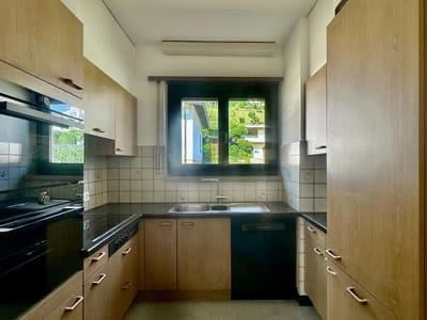 Casa indipendente con giardino a Montagnola - Foto 4 di 10