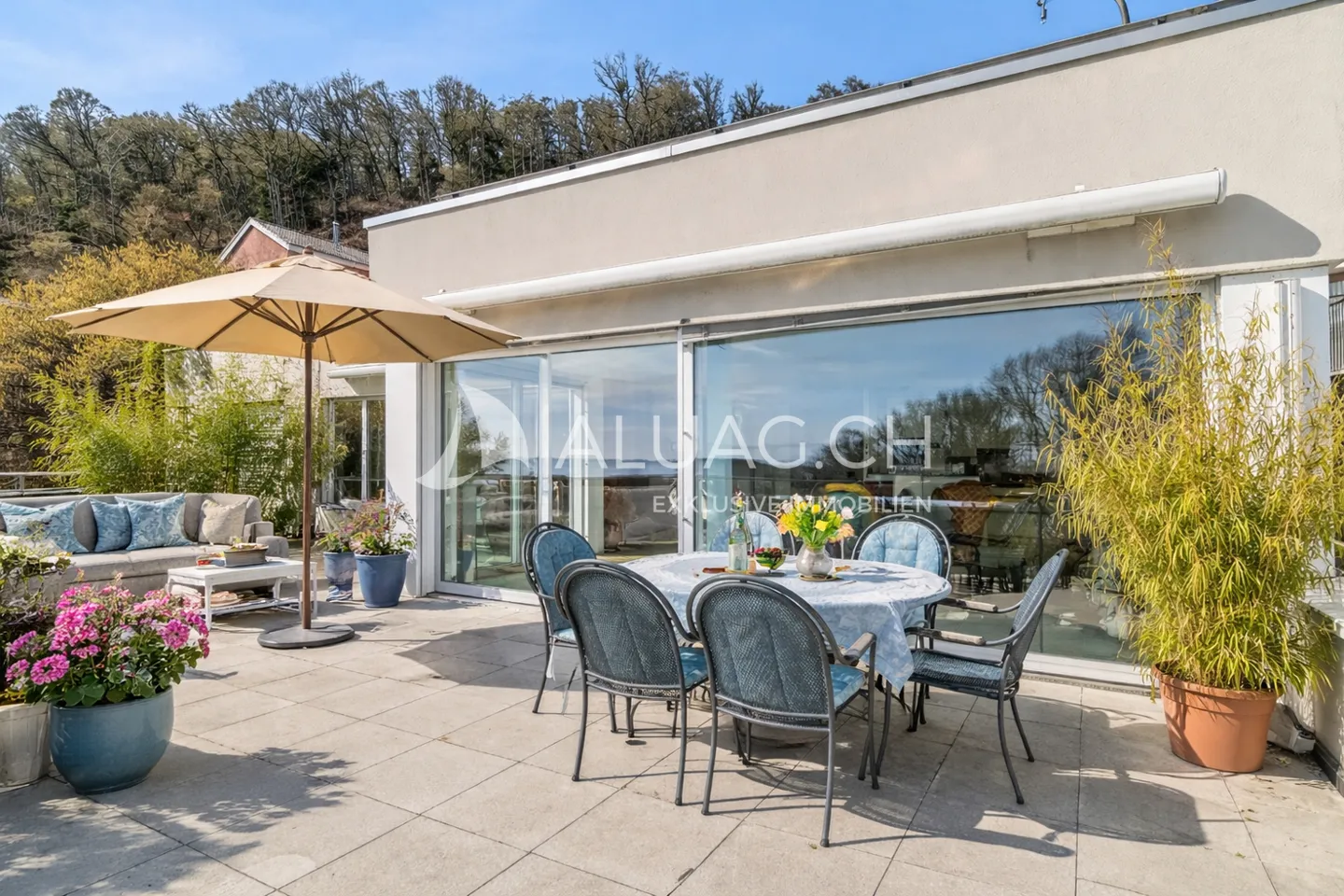 PENTHOUSE APARTMENT WITH DREAMLIKE LAKE VIEW - Photo 11 of 13