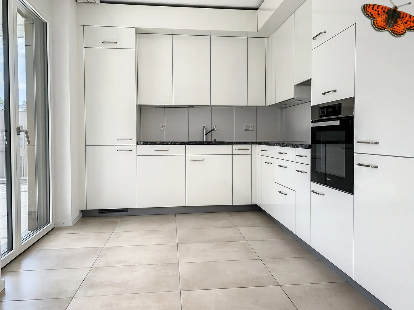 2½ ROOMS - In the attic! - Photo 3 of 14