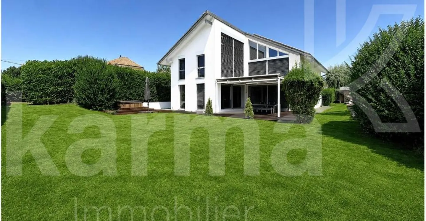 Maison Individuelle Spacieuse - Photo 2 sur 13