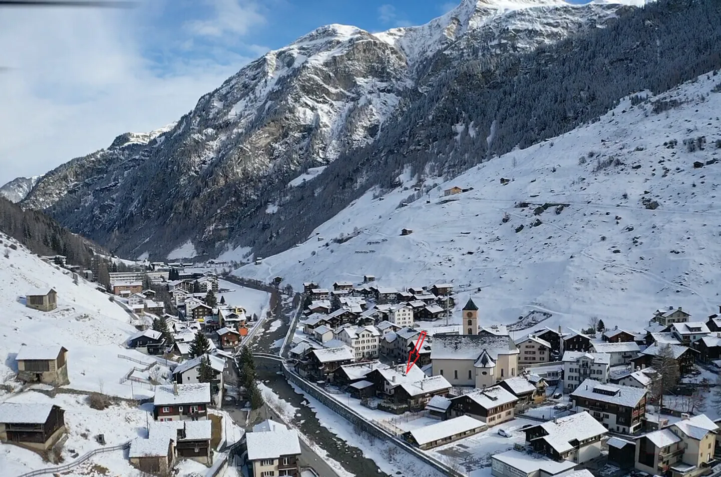 Spacious 4.5 Room Holiday Apartment in Vals - Photo 3 of 13