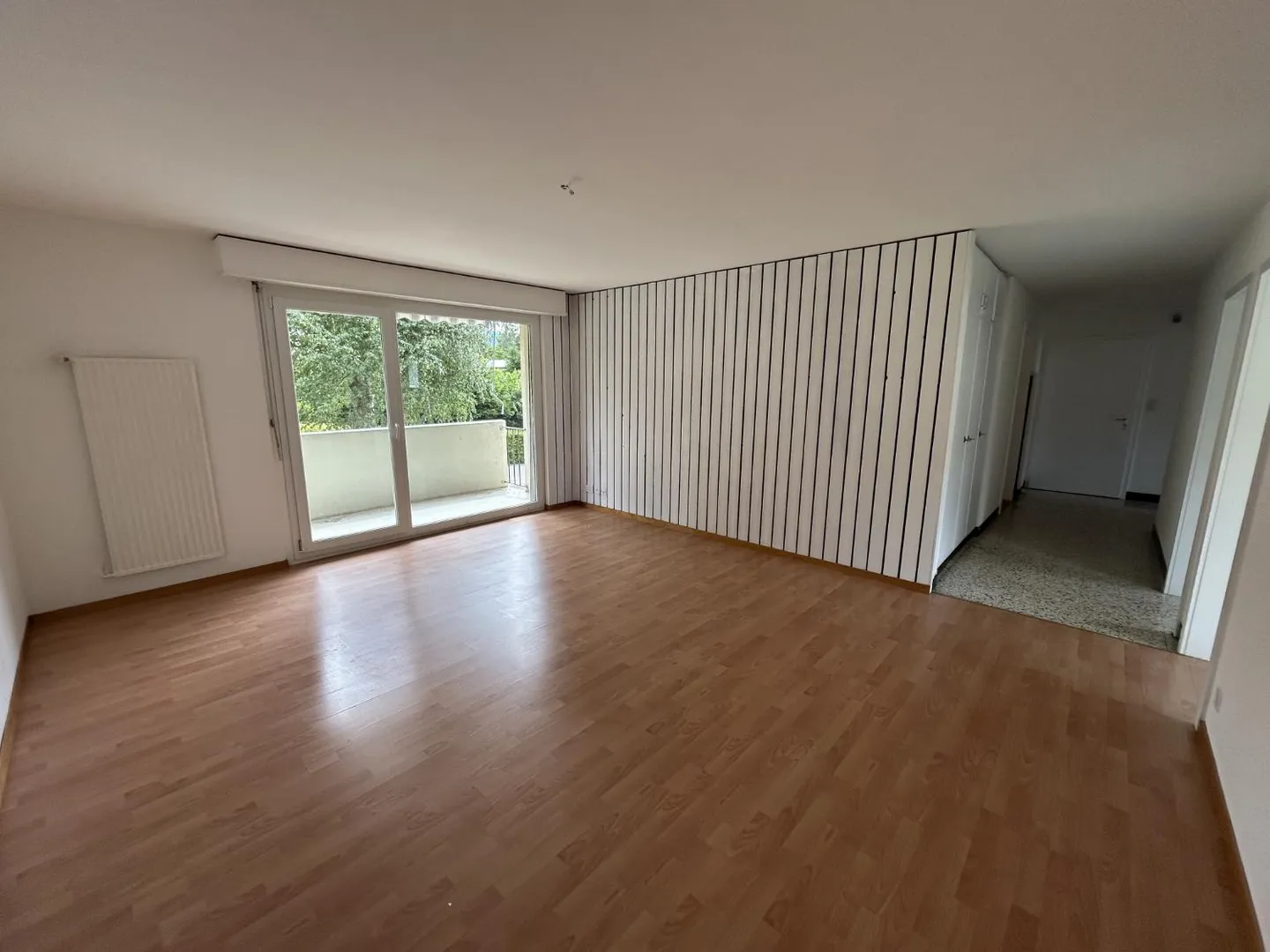In affitto: appartamento 4.5 locali con balcone - Le Seut 3, Malleray - Foto 1 di 11