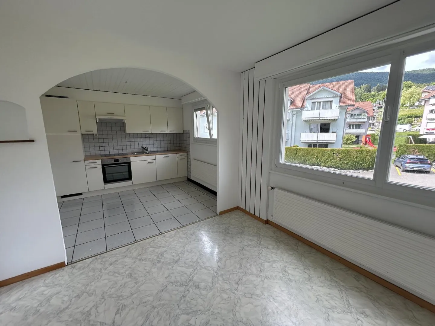 In affitto: appartamento 4.5 locali con balcone - Le Seut 3, Malleray - Foto 2 di 11