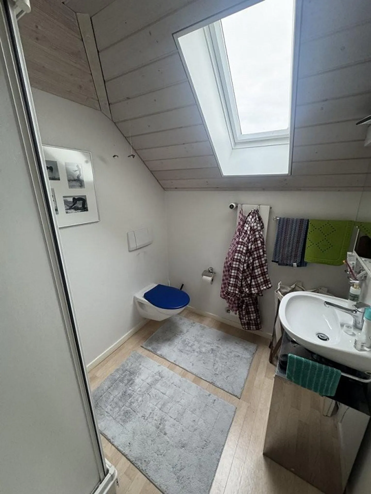 Charming 2-room apartment in a quiet location in Köniz - Photo 3 of 7