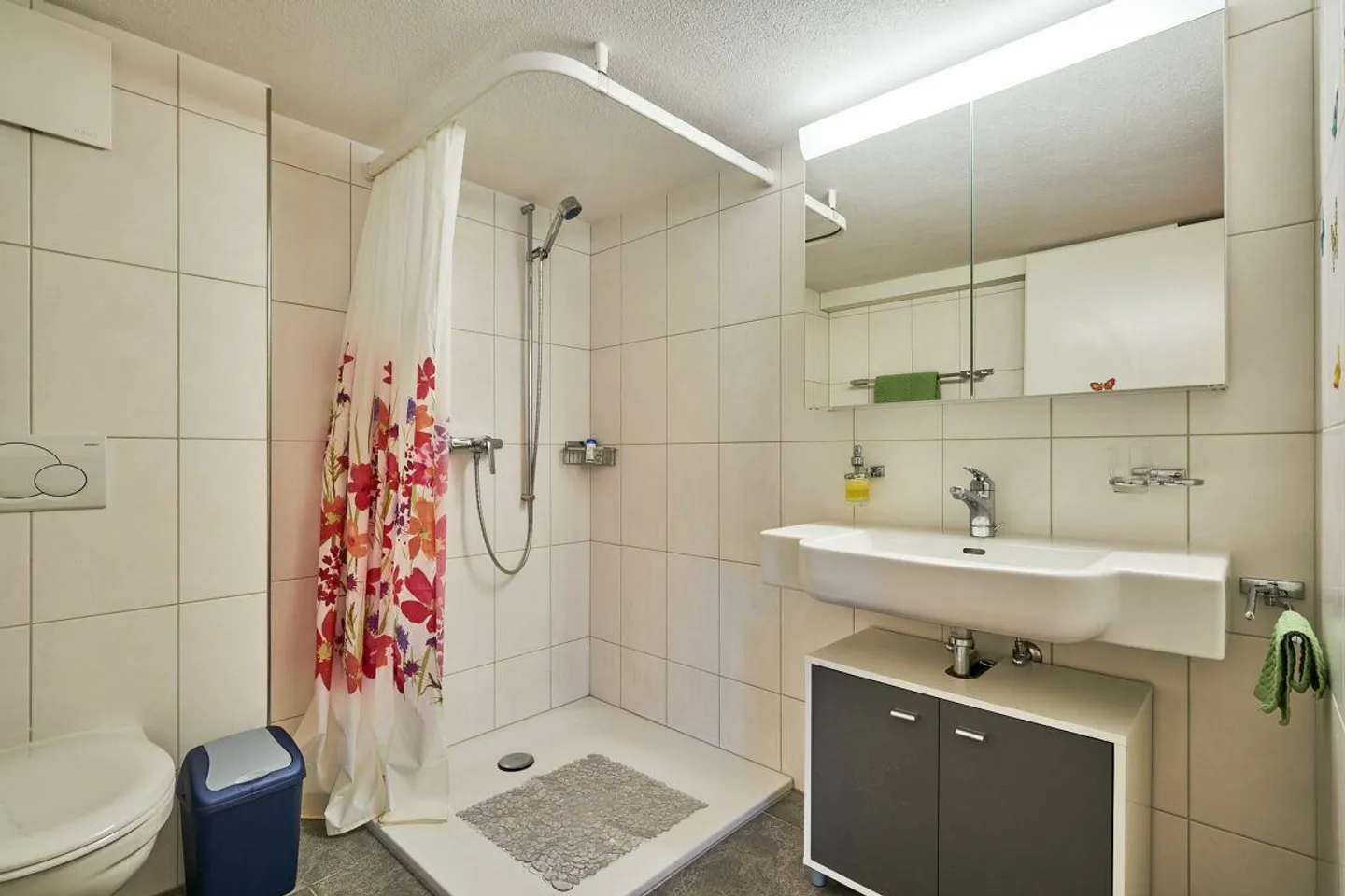 8.5-Zimmer-Einfamilienhaus mit Studio für Home-Office oder stilles ... - Foto 14 von 15