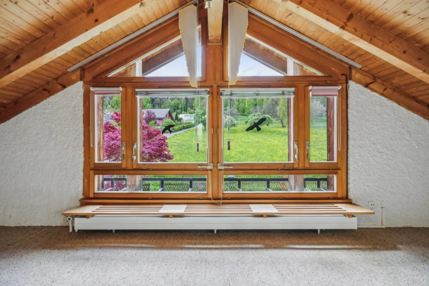 Casa unifamiliare affascinante a Dällikon - Vicino alla natura con privacy e potenziale di ristrutturazione - Foto 3 di 8