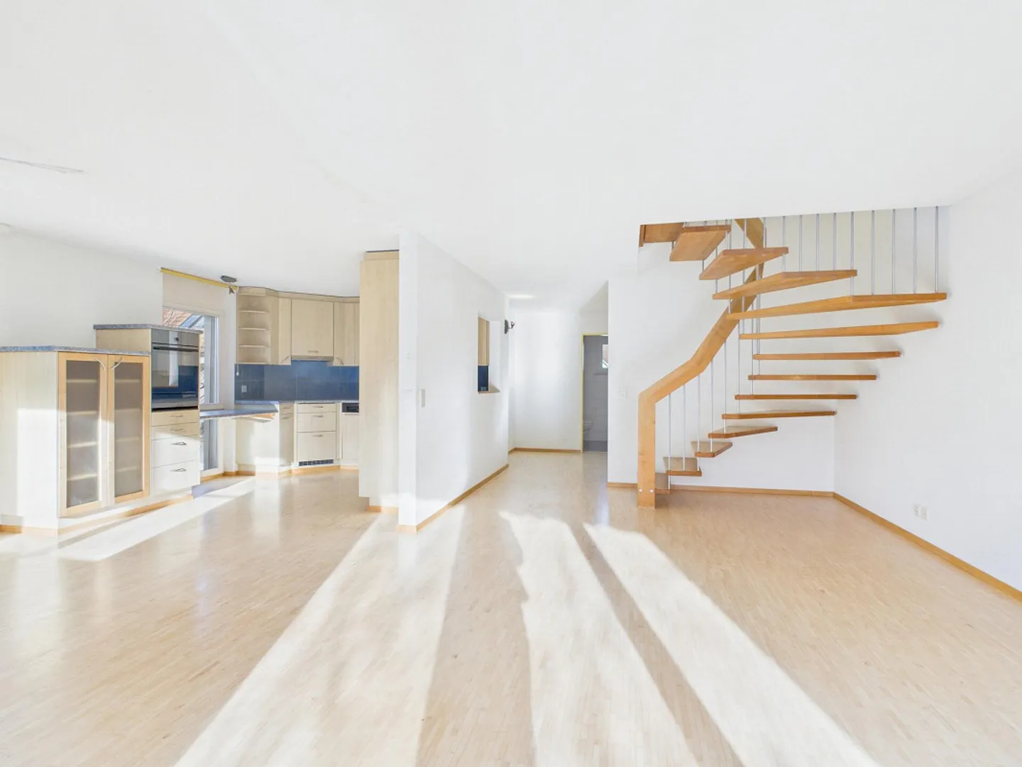 Spacious living like in a single-family home - Photo 6 of 15