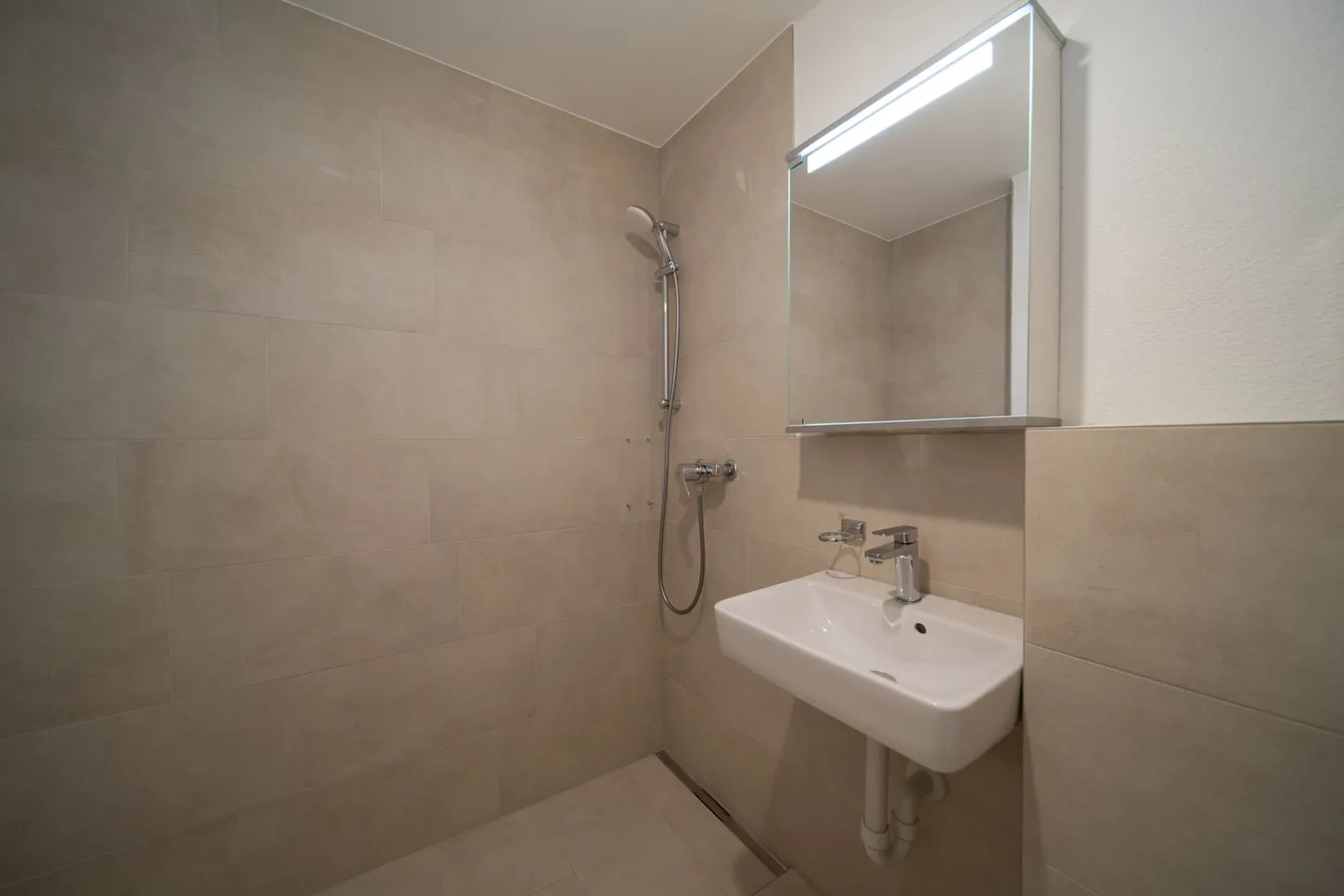 Attractive apartment house in a quiet location - Photo 11 of 55