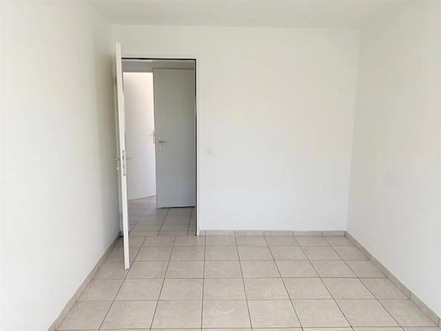 Ampio appartamento di 5,5 stanze - Foto 6 di 6